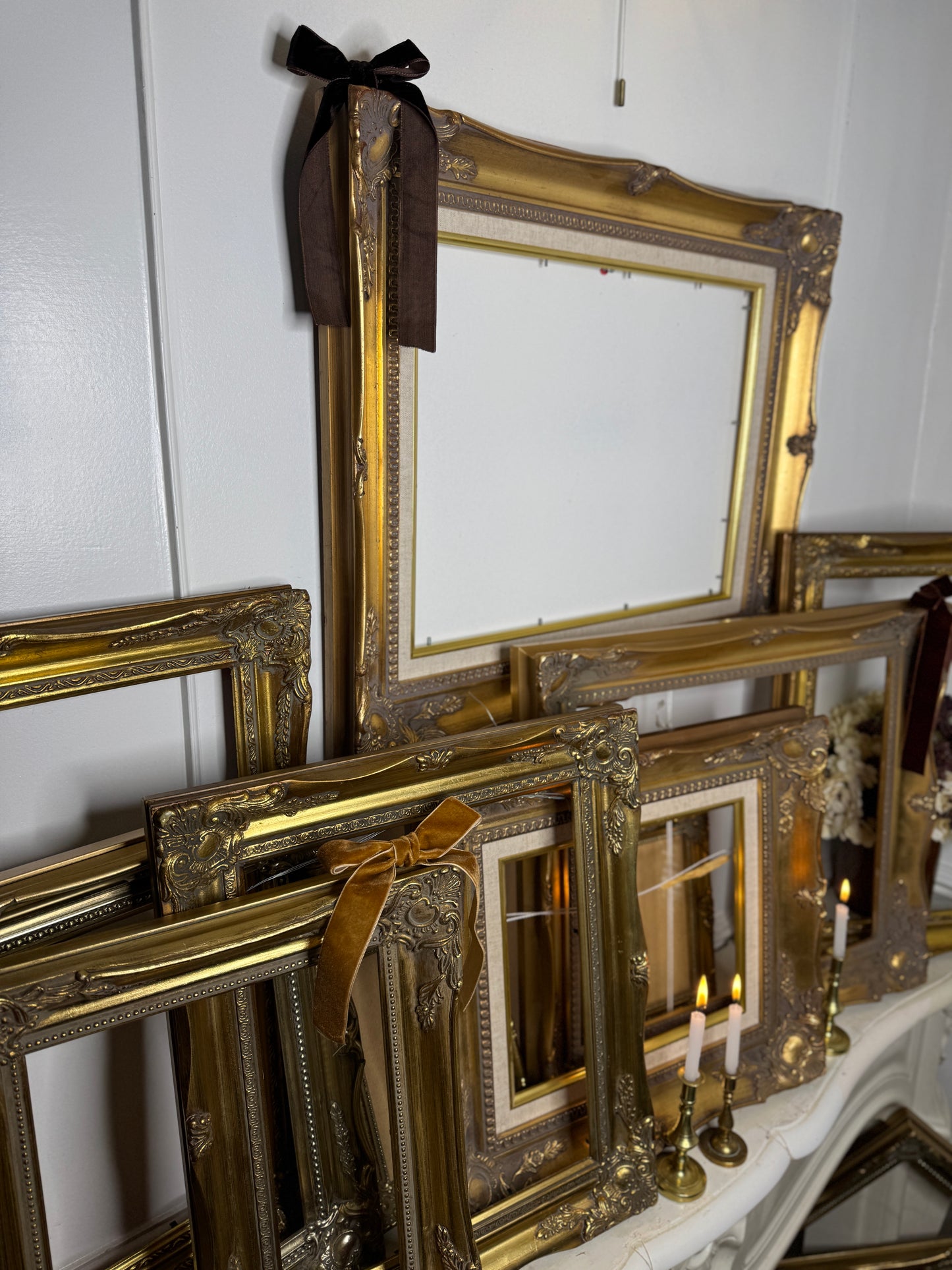 Vintage Ornate Thick Sorélle Frame Medium