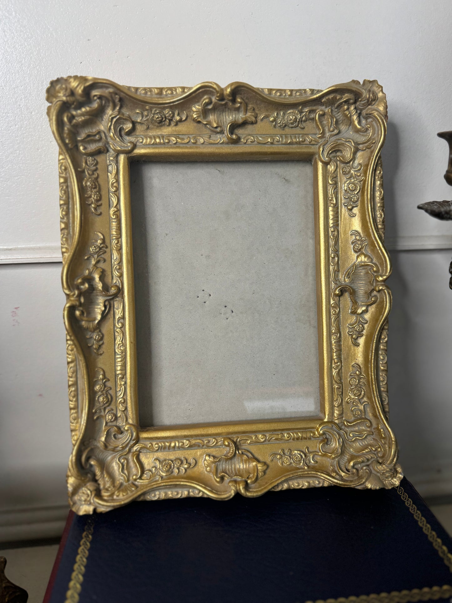 Vintage Ornate Gold Frame: French Rococo Baroque Glided Frame - Small