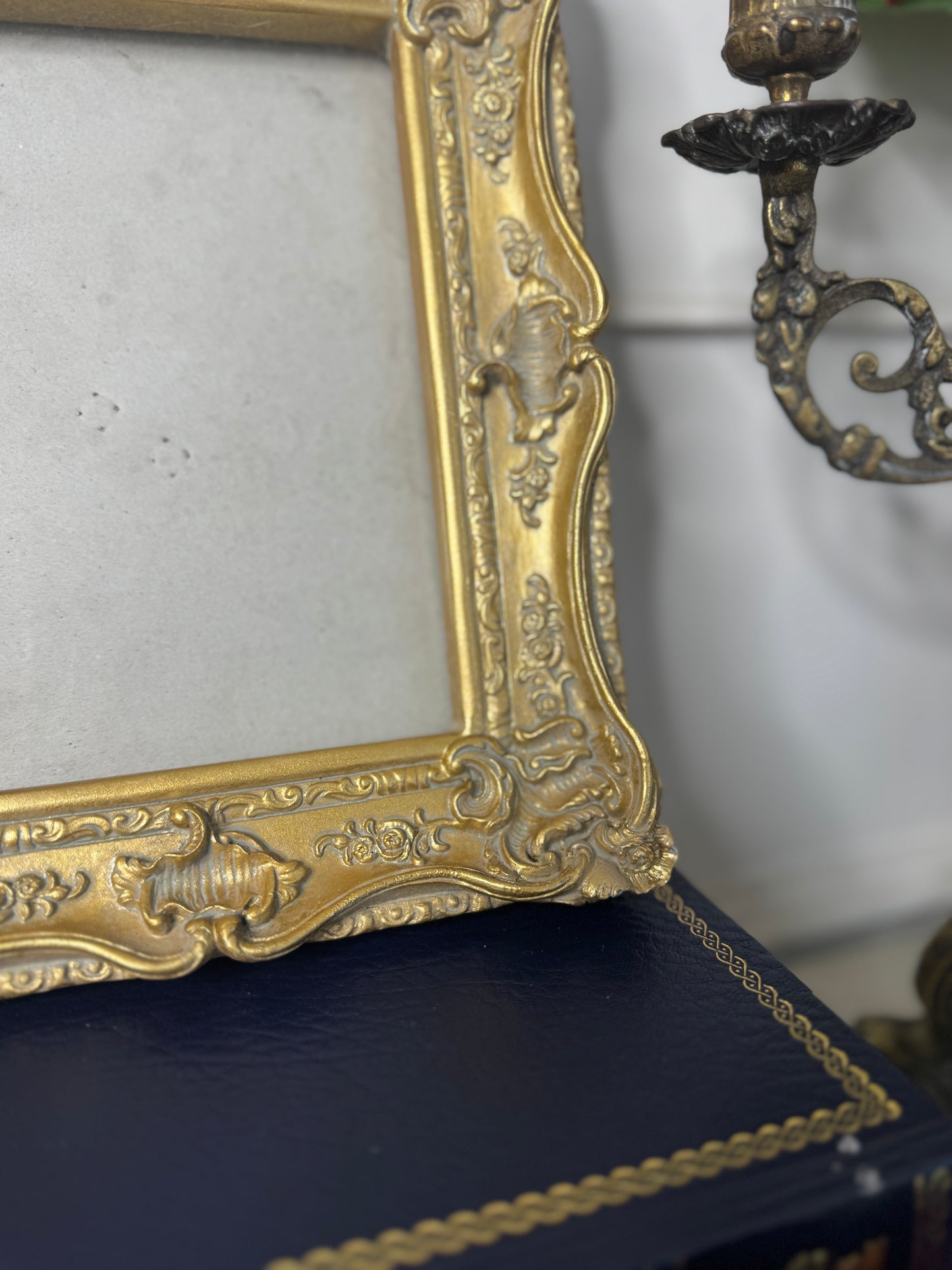 Vintage Ornate Gold Frame: French Rococo Baroque Glided Frame - Small
