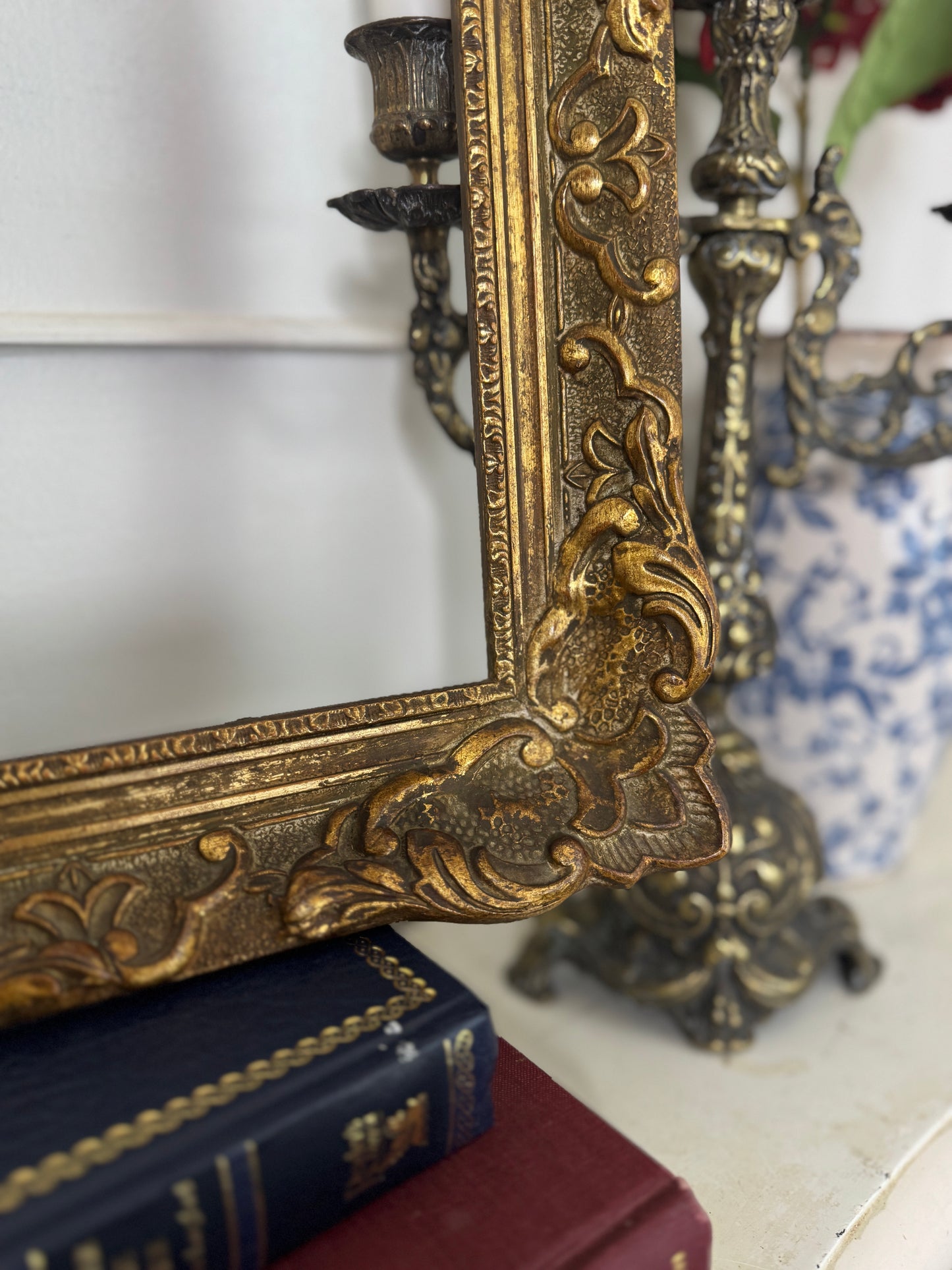 Vintage Gilt French Louis-Style Ornate Chippendale Gold Rare Frame - Medium