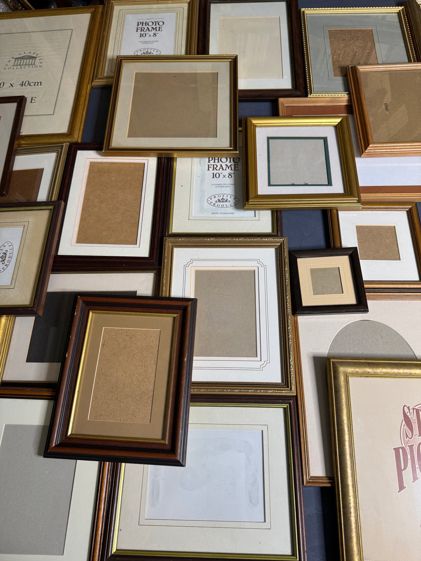 Job Lot of 33 Vintage Frames | Mixed Wooden & Gold Frames -Perfect to cover a Large Wall or Staircase Gallery Wall