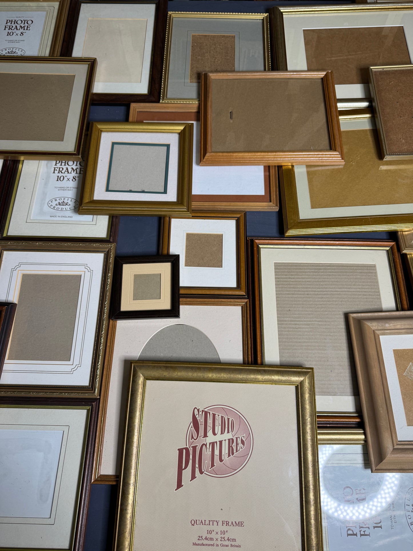 Job Lot of 33 Vintage Frames | Mixed Wooden & Gold Frames -Perfect to cover a Large Wall or Staircase Gallery Wall