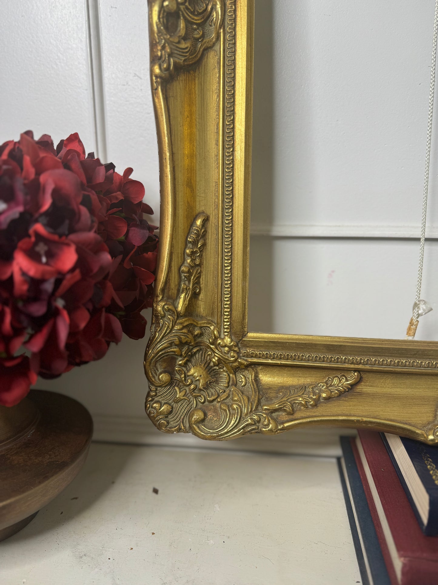 Moravian Grandeur – Czech Vintage Ornate Gold Gilt Frame