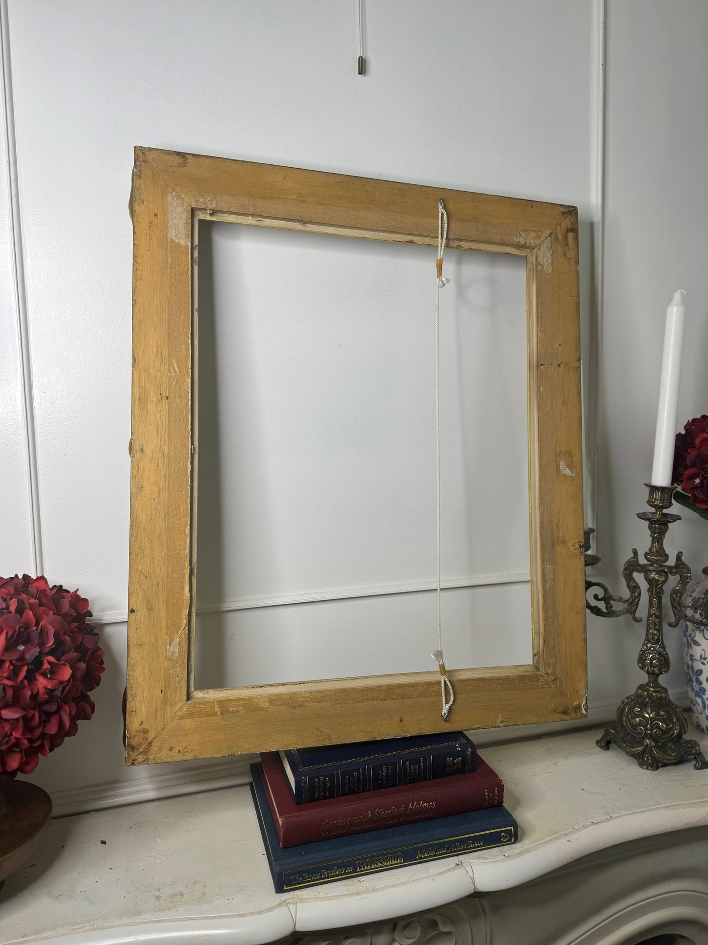 Moravian Grandeur – Czech Vintage Ornate Gold Gilt Frame