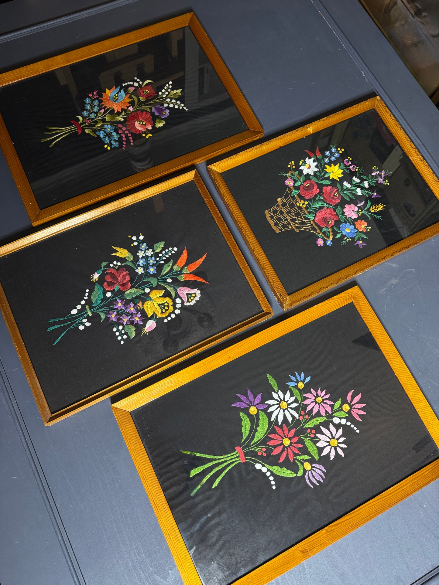 Rare 1950s Hungarian Kalocsa Matyó Embroidery – Vintage Heirloom Wall Hanging Set