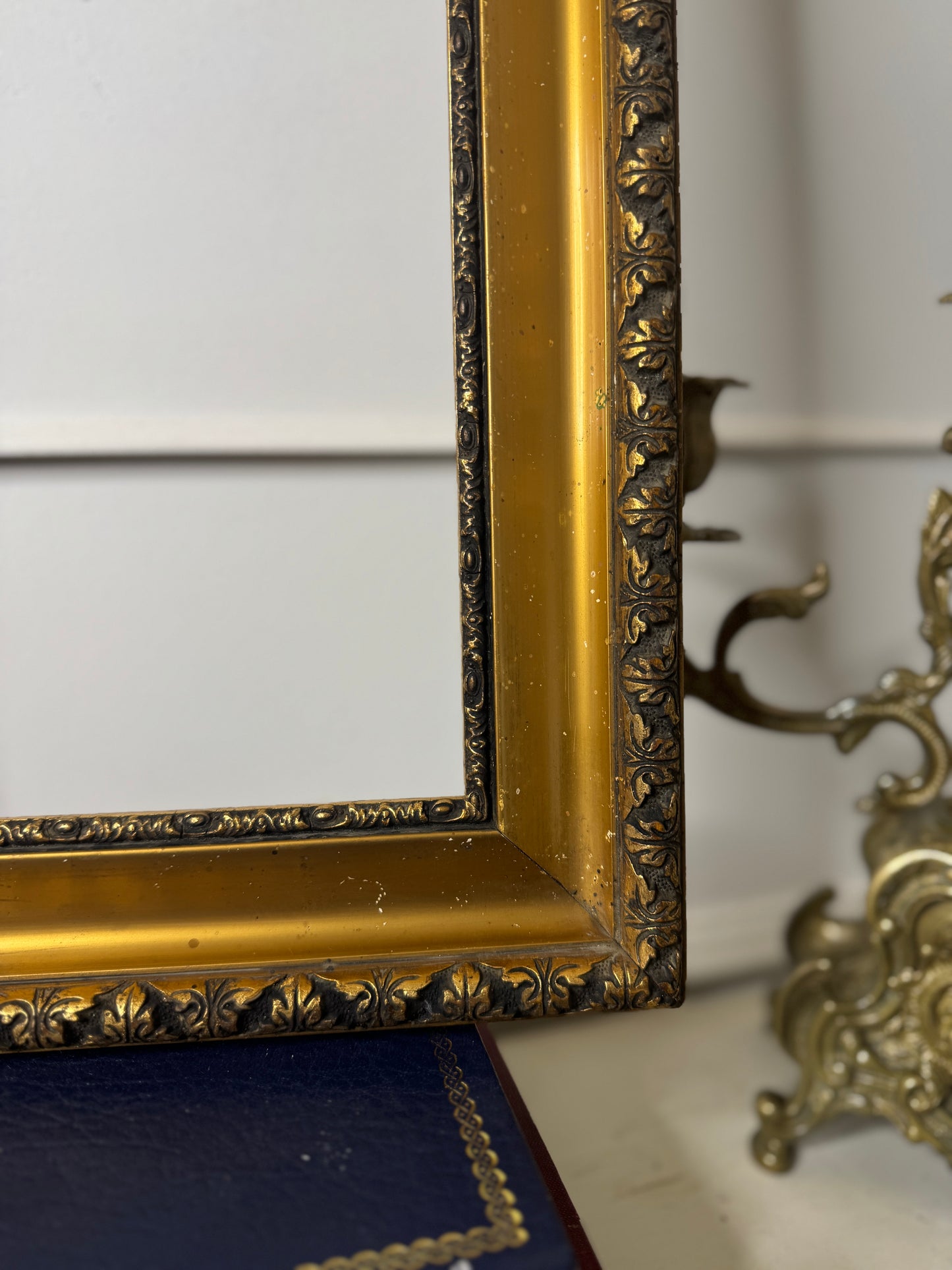 Golden Grandeur – Hungarian Ornate Frame from Budapest