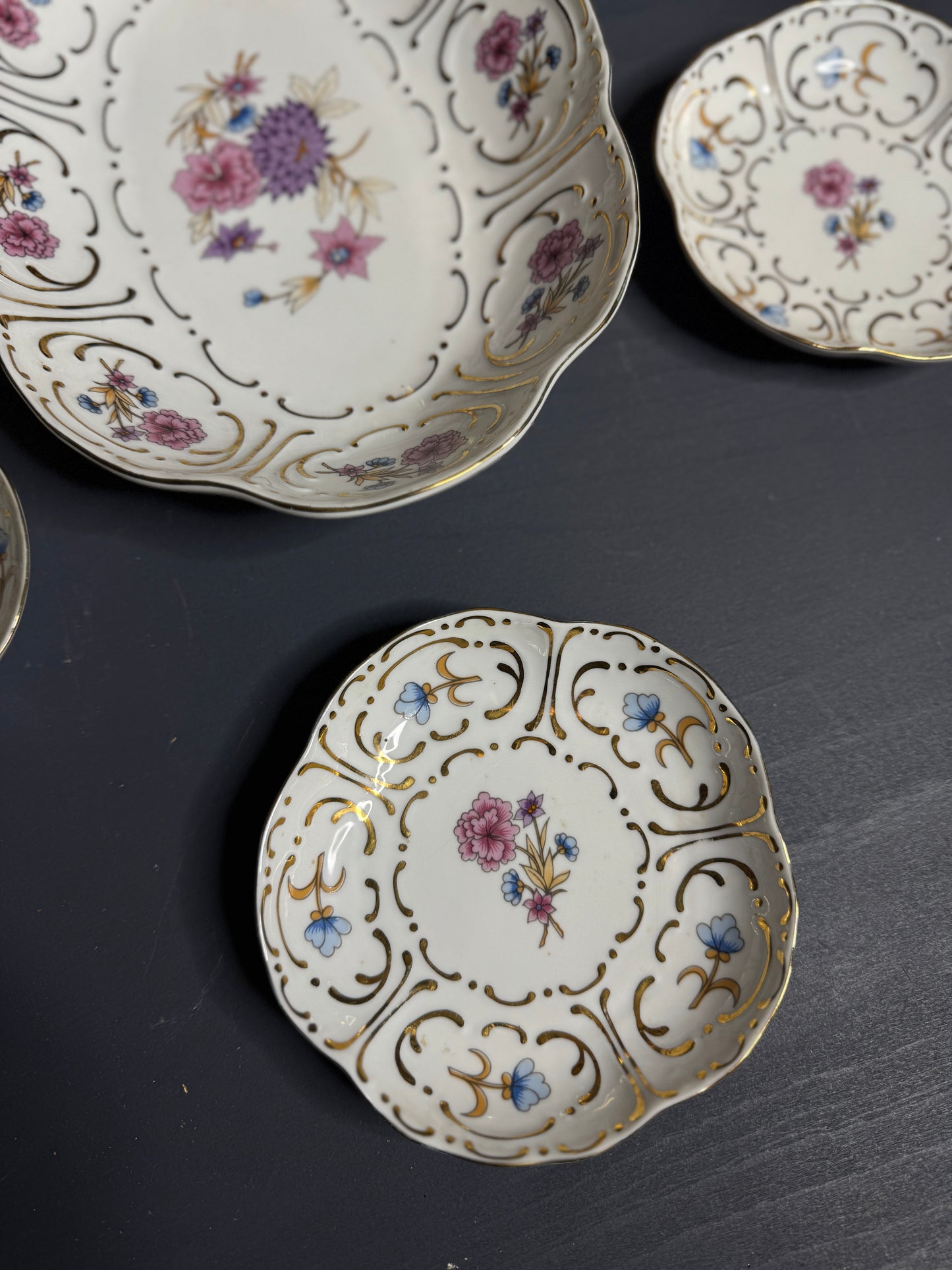 Exquisite Hungarian Hollóháza Fine Ceramic Wall Display – Gilded Pannonia Collection