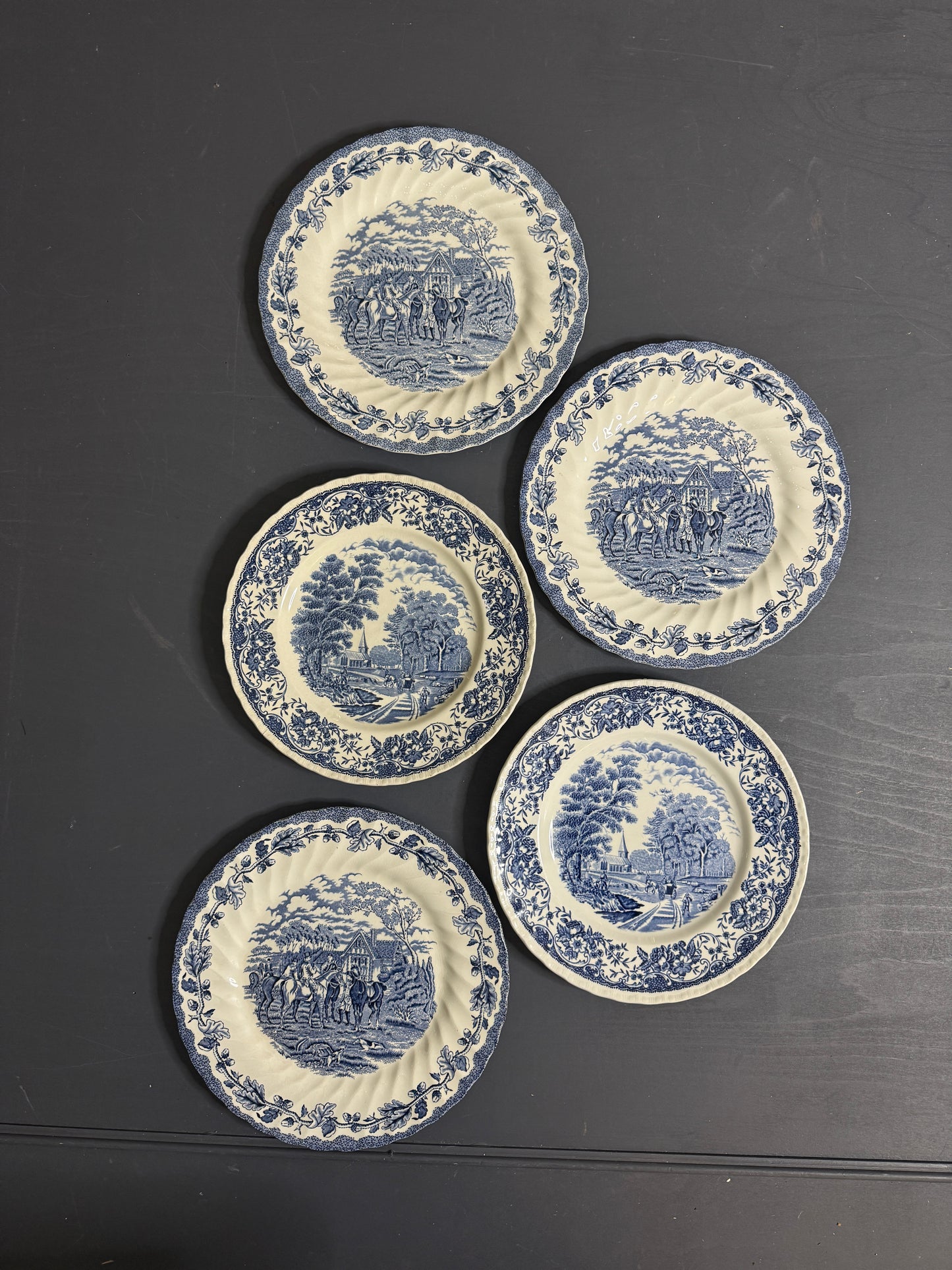 Vintage Kitchen Wall Plates : Blue & White - Willow Style English Plates