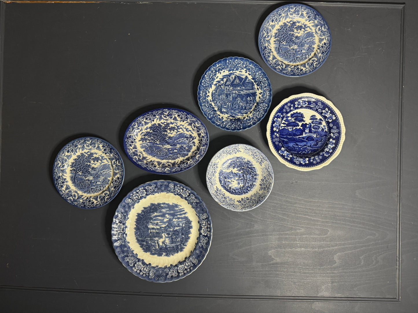 Regal Blue Willow Collection – Vintage English Dish Display
