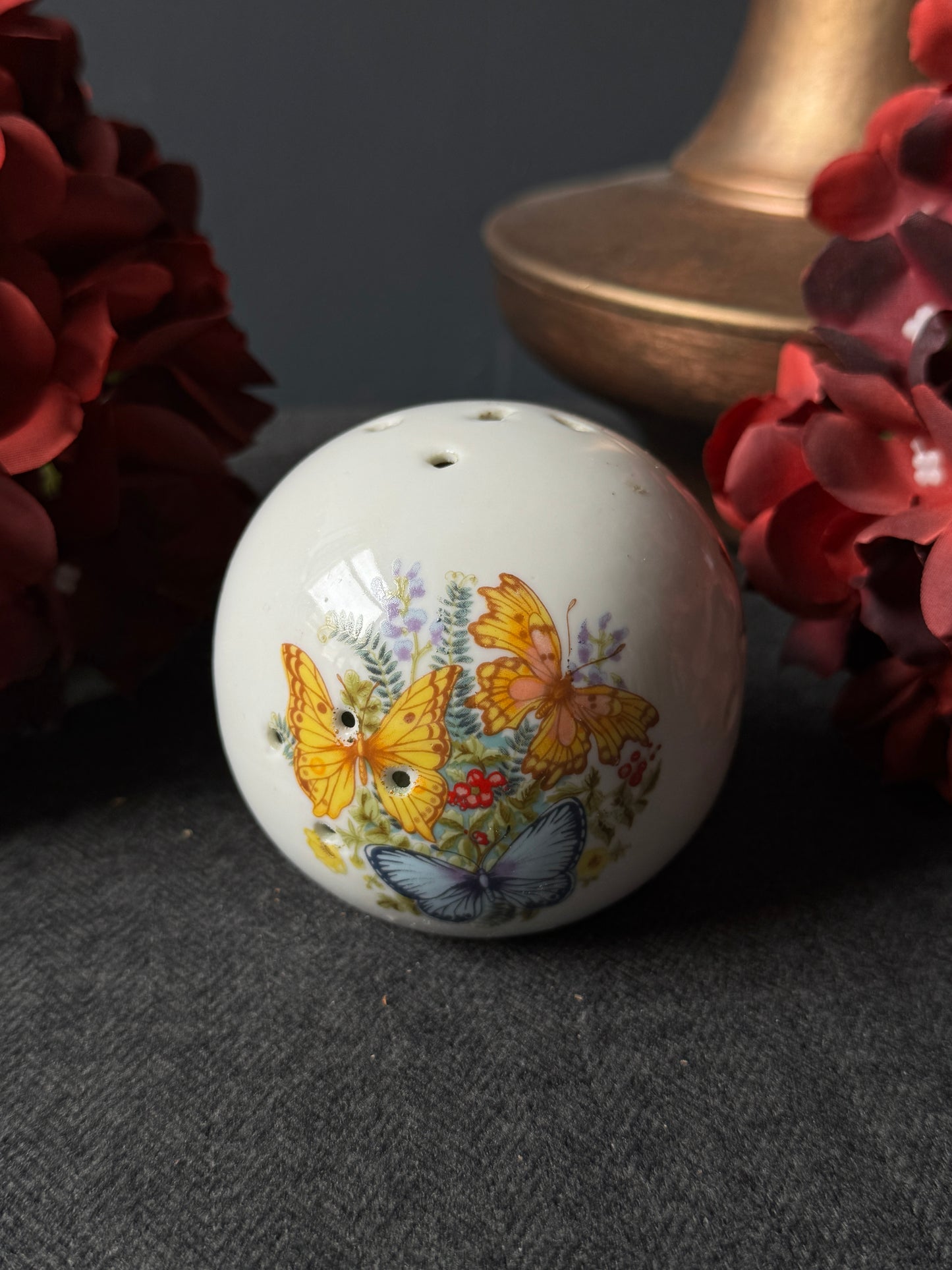 Vintage Ceramic Pomanders A Timeless Touch of Fragrance & Charm