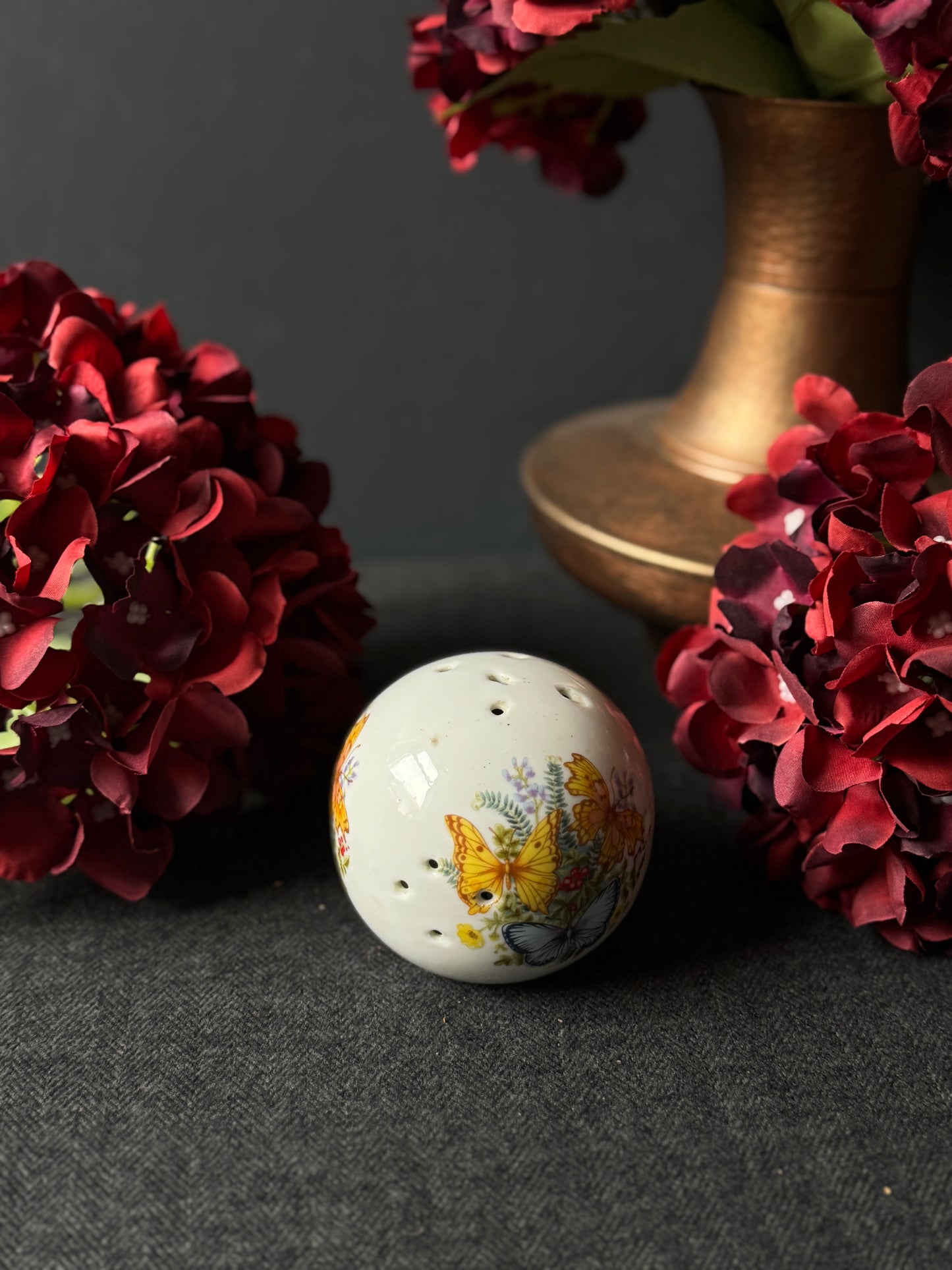 Vintage Ceramic Pomanders A Timeless Touch of Fragrance & Charm