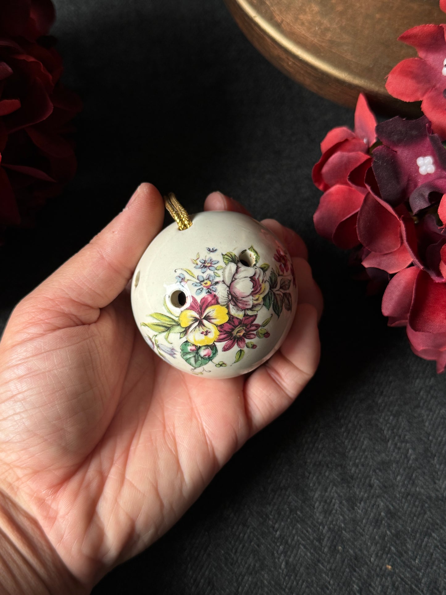 Vintage Ceramic Pomanders A Timeless Touch of Fragrance & Charm
