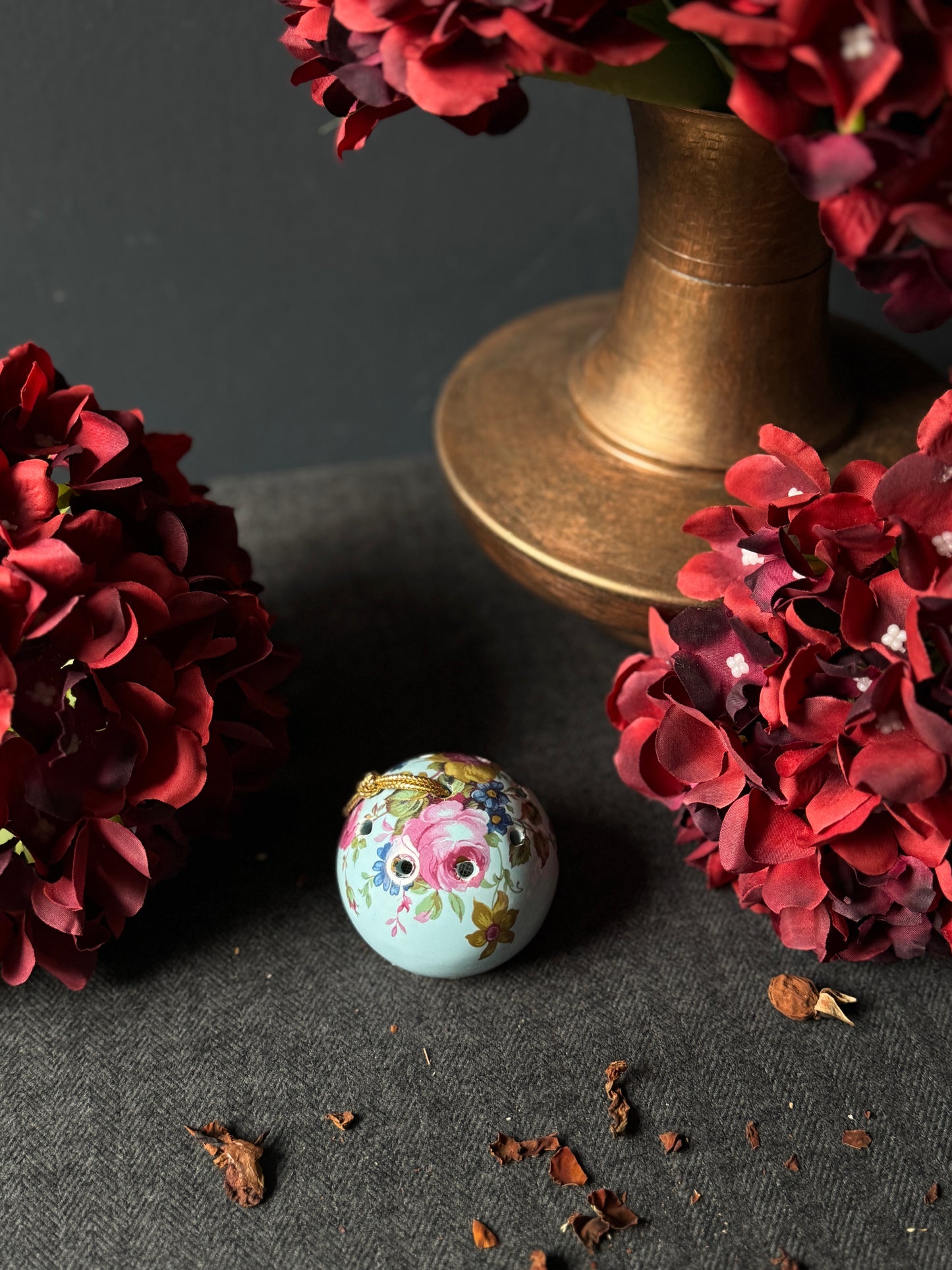 Vintage Ceramic Pomanders A Timeless Touch of Fragrance & Charm
