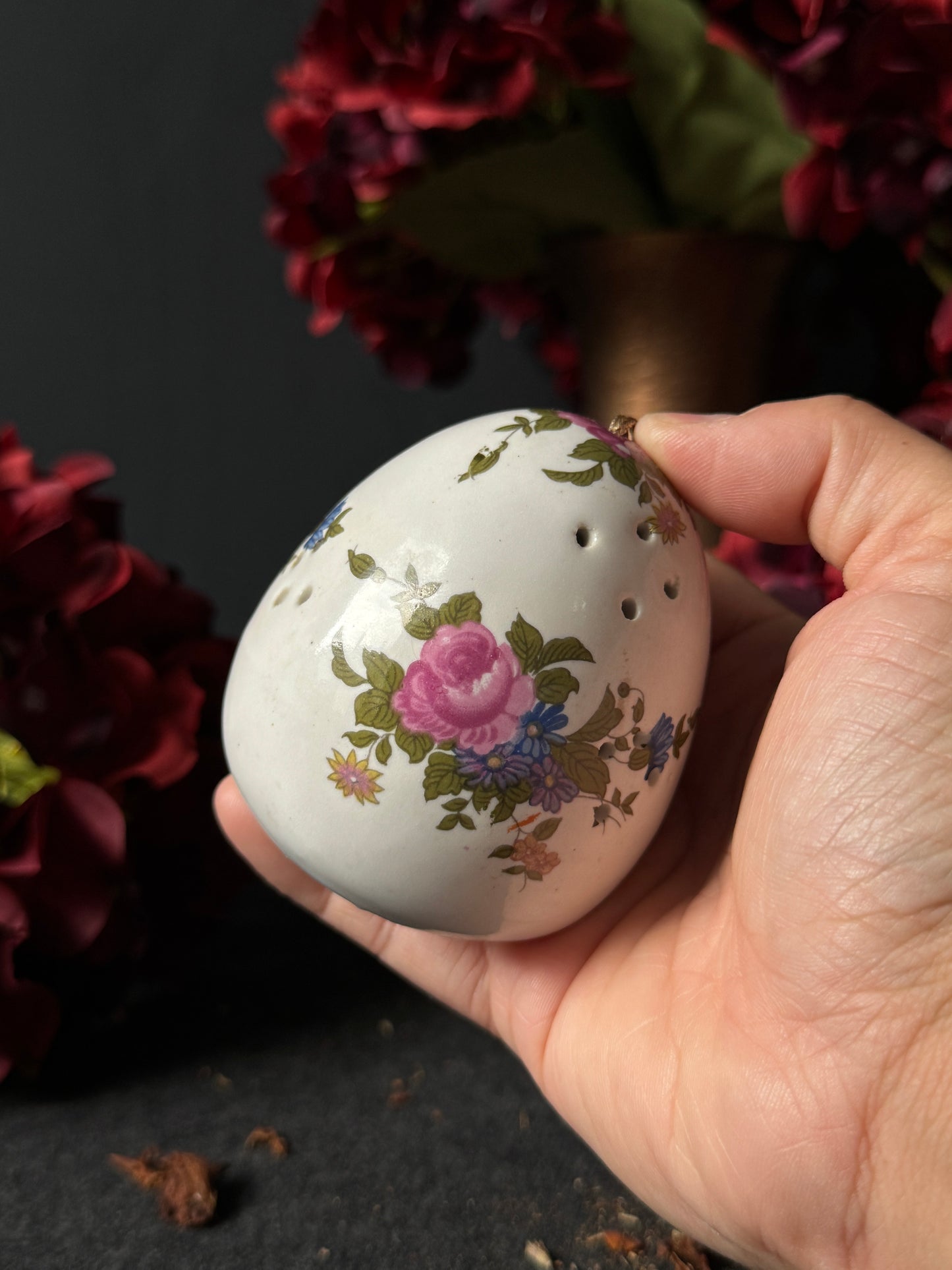 Vintage Ceramic Pomanders A Timeless Touch of Fragrance & Charm