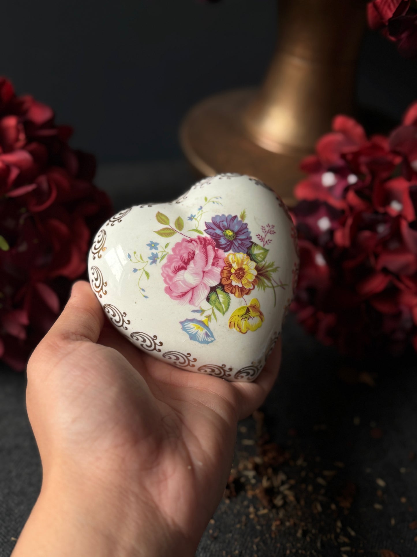 Vintage Ceramic Pomanders A Timeless Touch of Fragrance & Charm