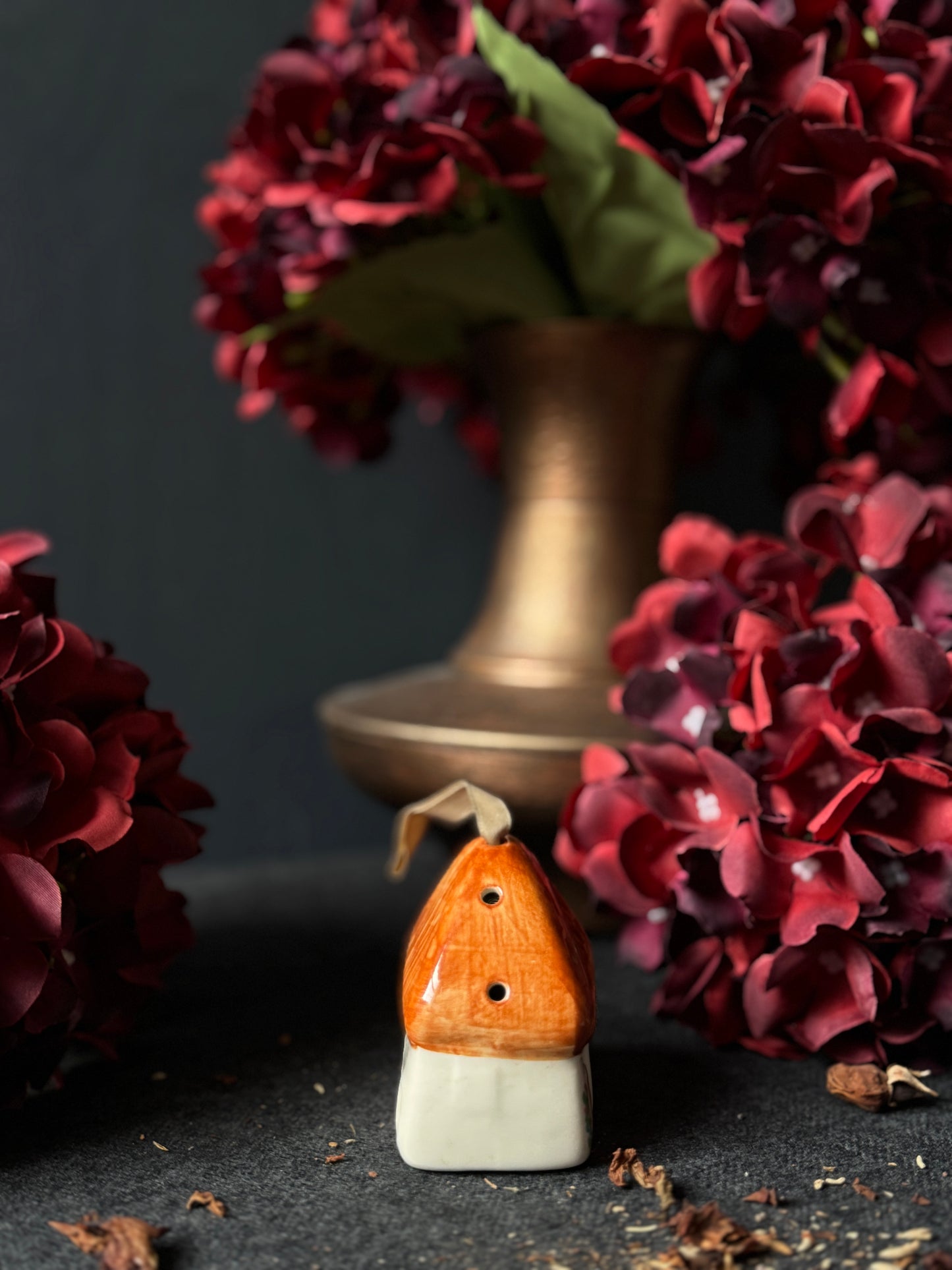 Vintage Ceramic Pomanders A Timeless Touch of Fragrance & Charm
