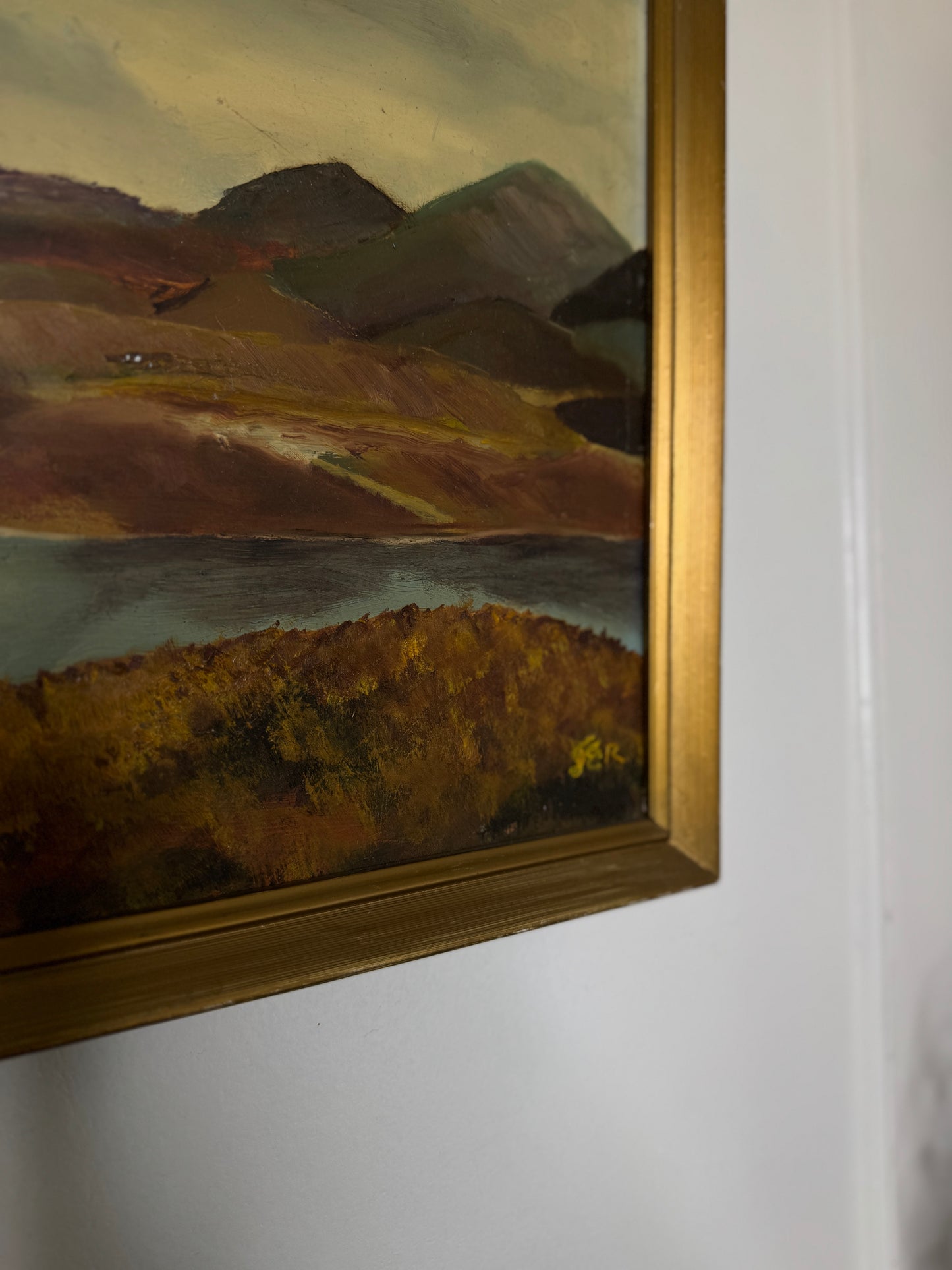 Golden Peaks – Signed Vintage Oil Painting in Gilt Frame