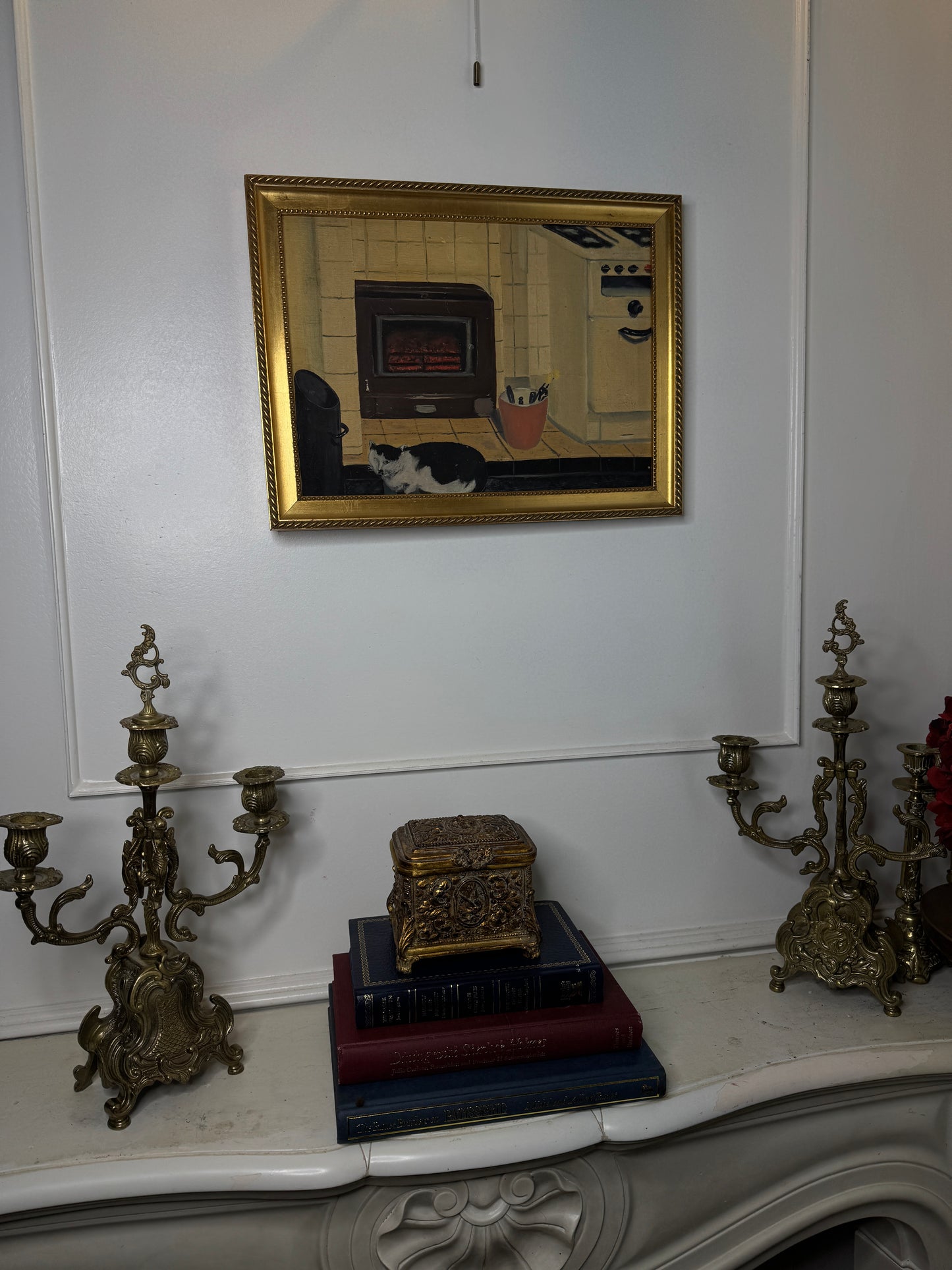 Kitchen Companion – Vintage Oil Painting of Cat in Gilt Frame