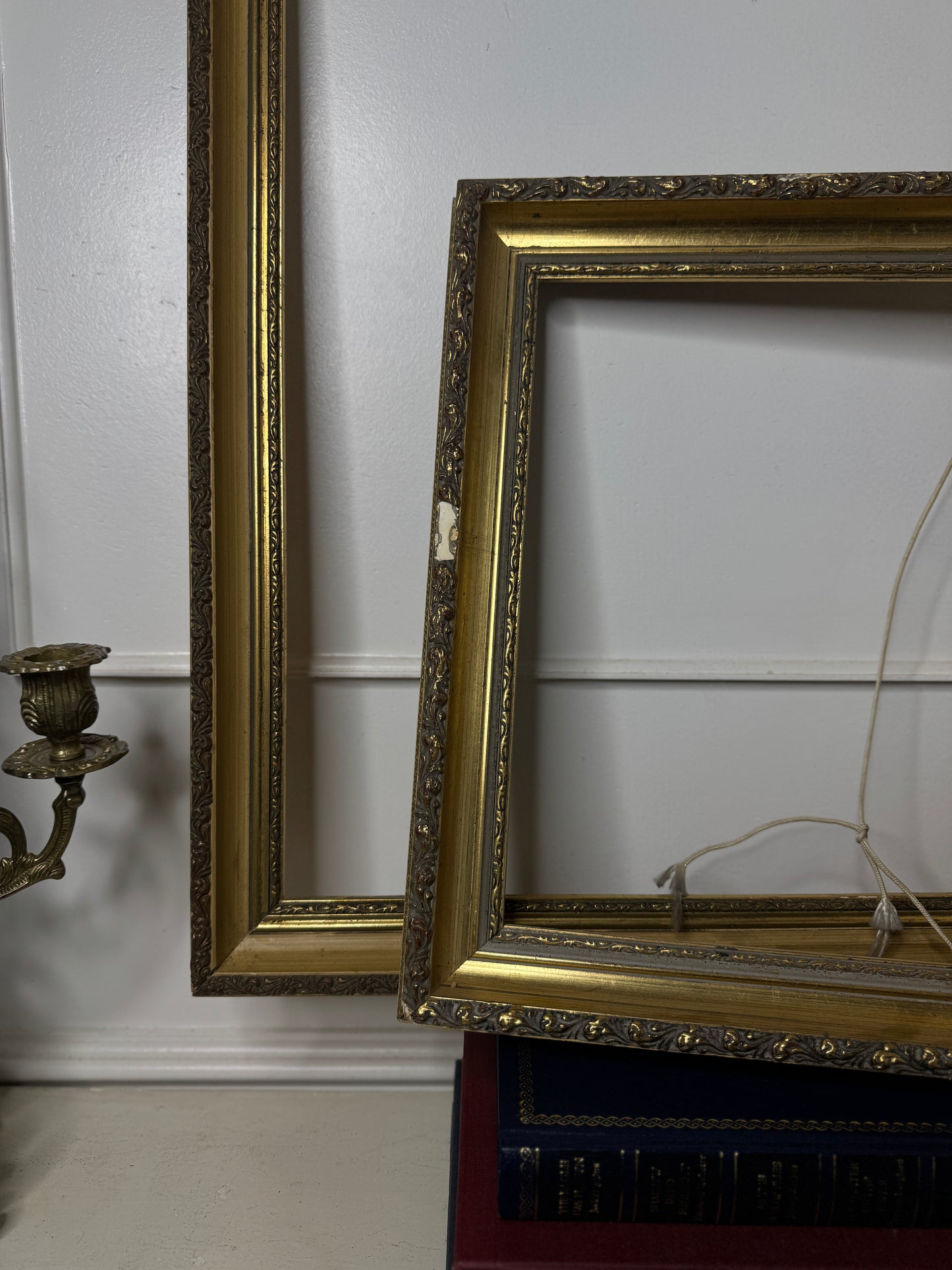 Antibes Vintage Ornate Gold Frame - Medium & Large