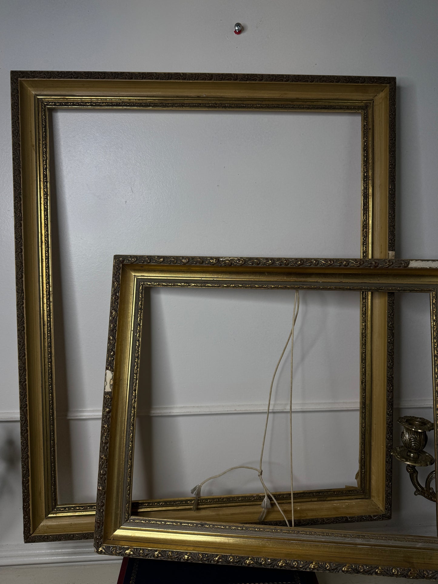 Antibes Vintage Ornate Gold Frame - Medium & Large