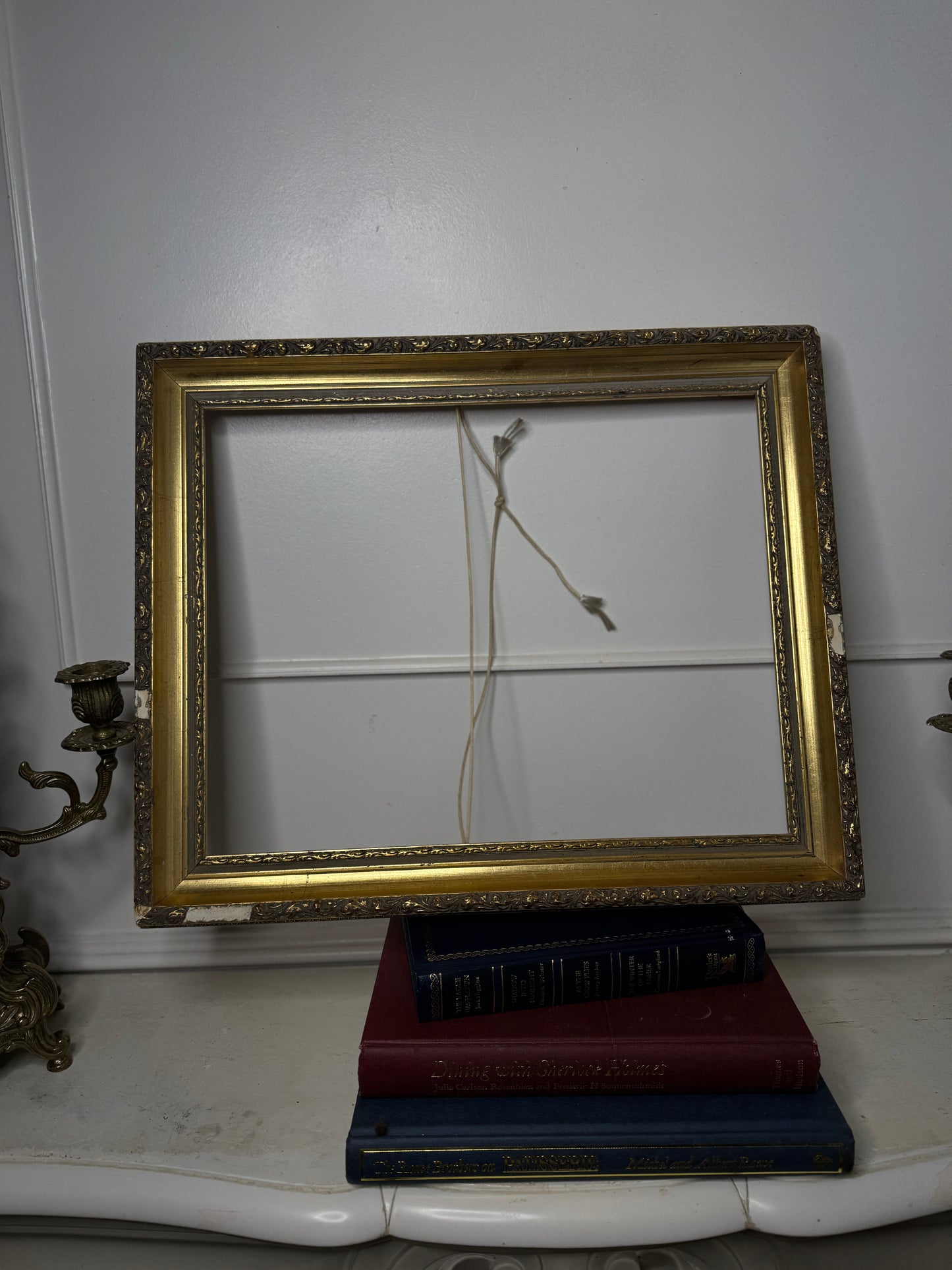 Antibes Vintage Ornate Gold Frame - Medium & Large