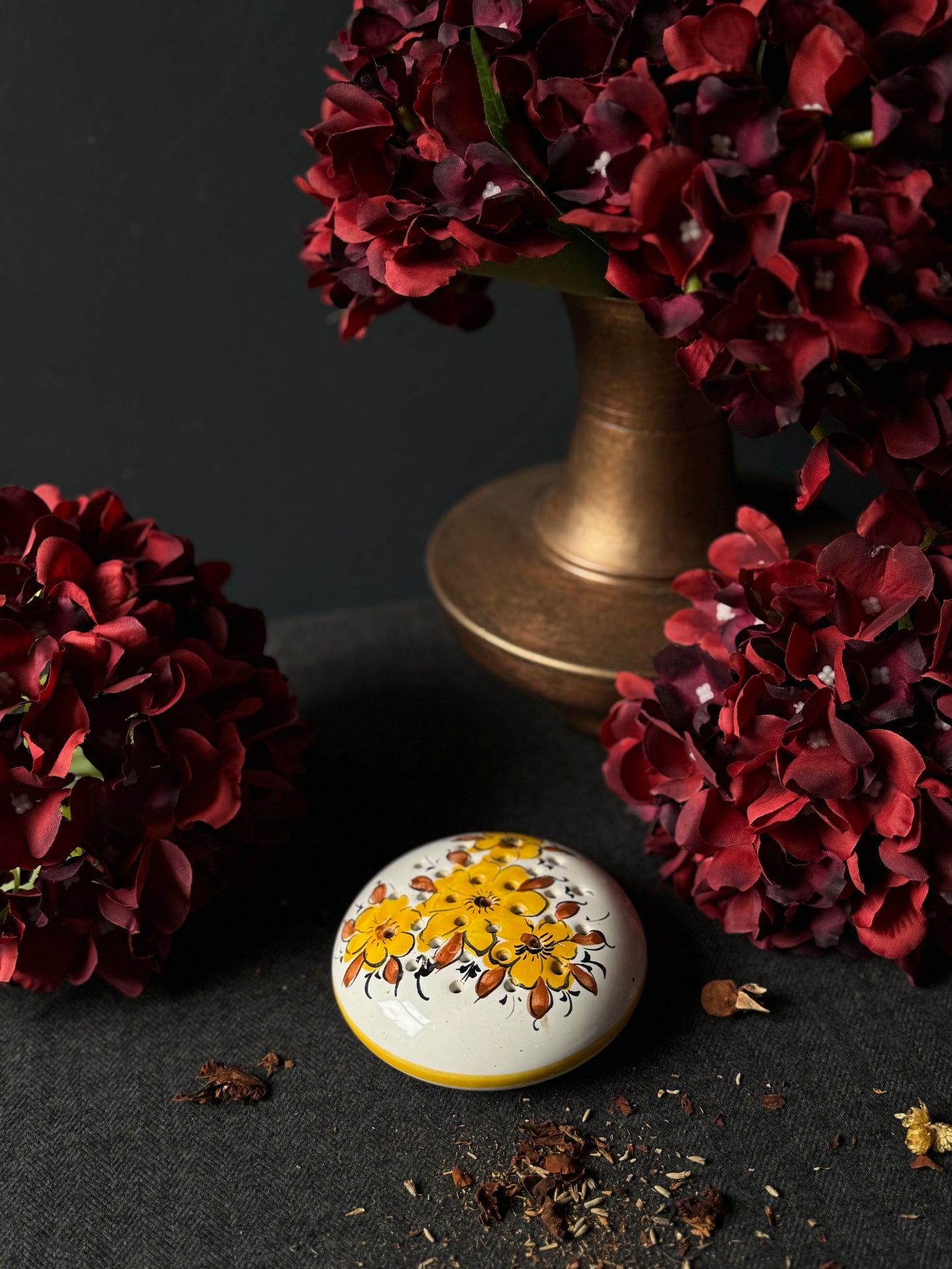Vintage Ceramic Pomanders A Timeless Touch of Fragrance & Charm