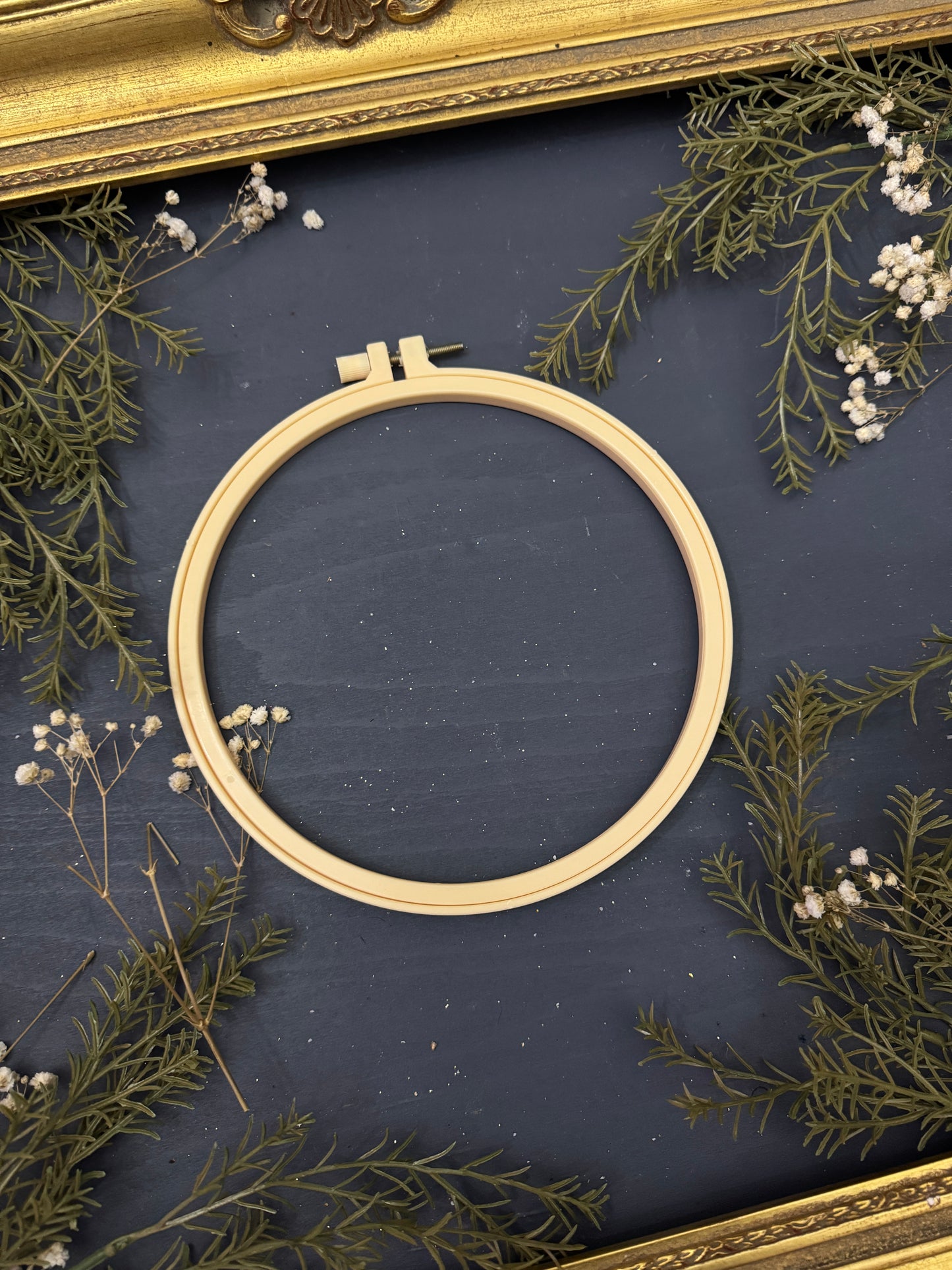 Festive Delivery Embroidery Kit