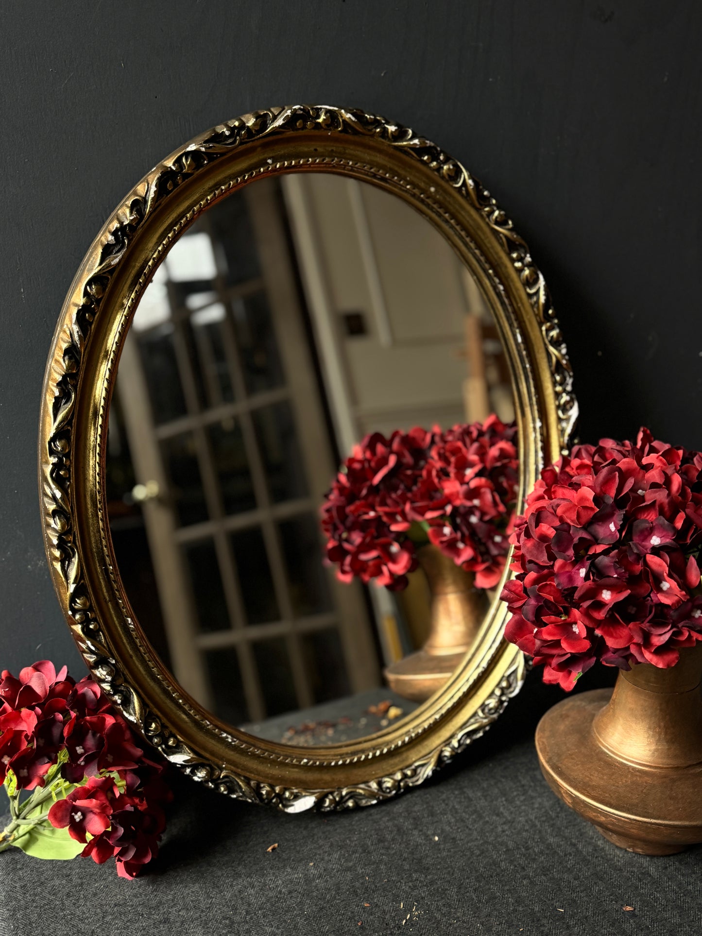 The Vintage Golden Oval Wall Mirror