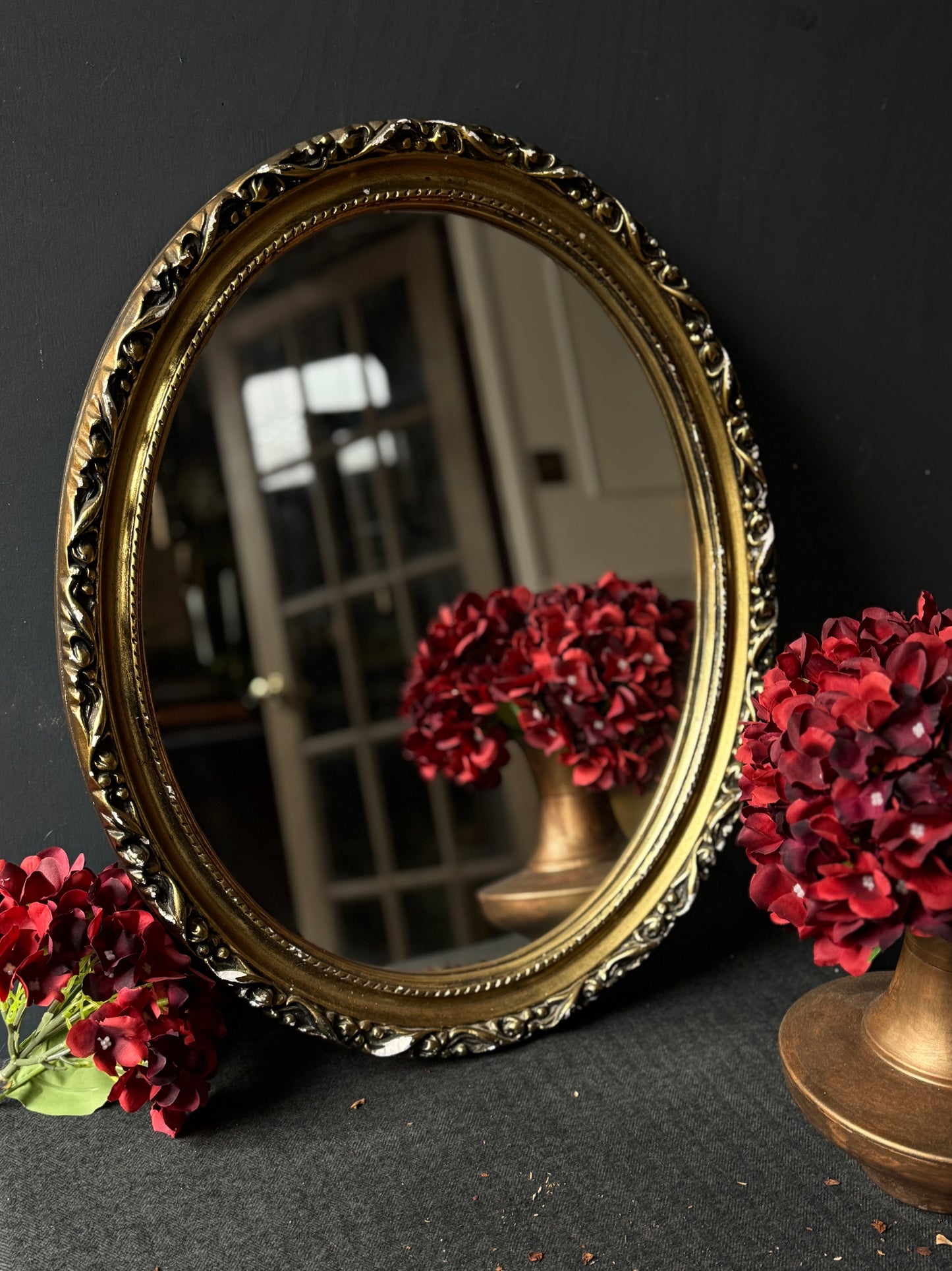 The Vintage Golden Oval Wall Mirror