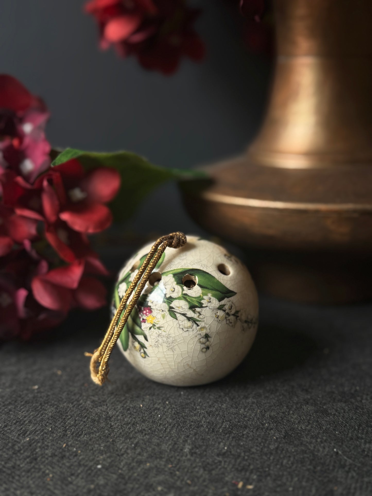 Vintage Ceramic Pomanders A Timeless Touch of Fragrance & Charm