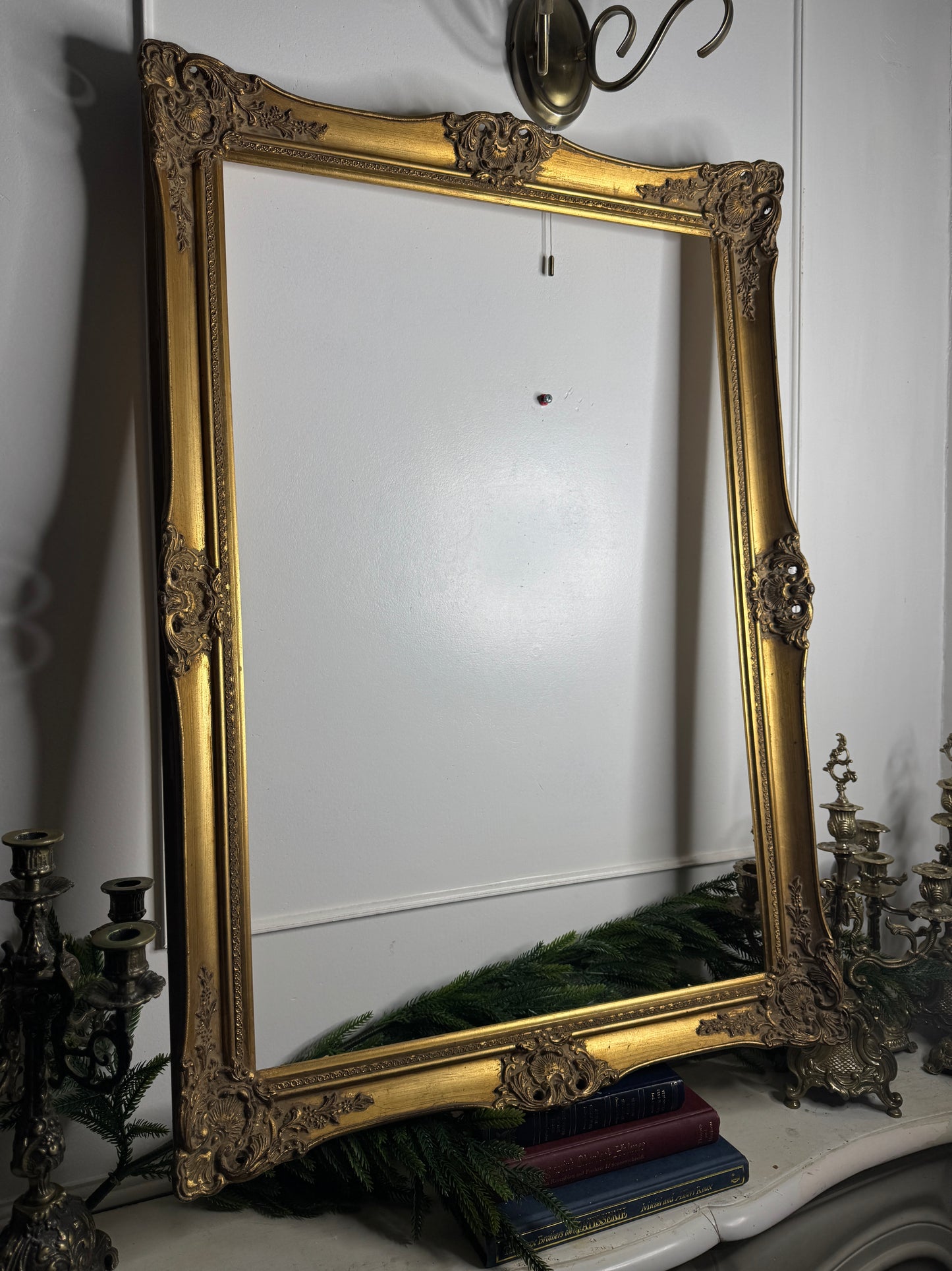 Large Antique Gold Baroque Frame: Ornate Gilt Wall Decor ( 90 x 62 cm)