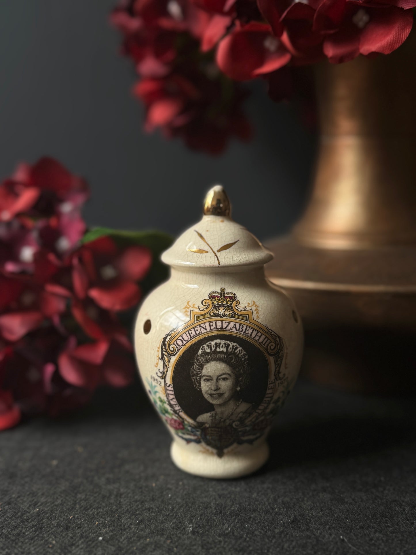 Vintage Ceramic Pomanders A Timeless Touch of Fragrance & Charm