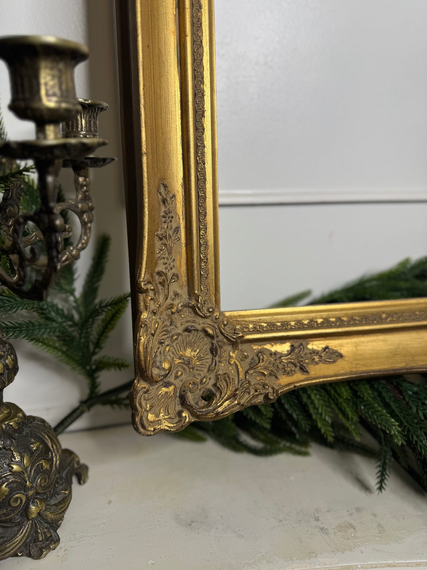 Large Antique Gold Baroque Frame: Ornate Gilt Wall Decor ( 90 x 62 cm)