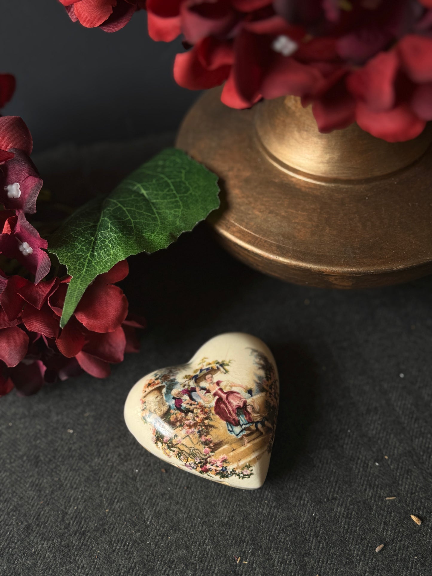 Vintage Ceramic Pomanders A Timeless Touch of Fragrance & Charm
