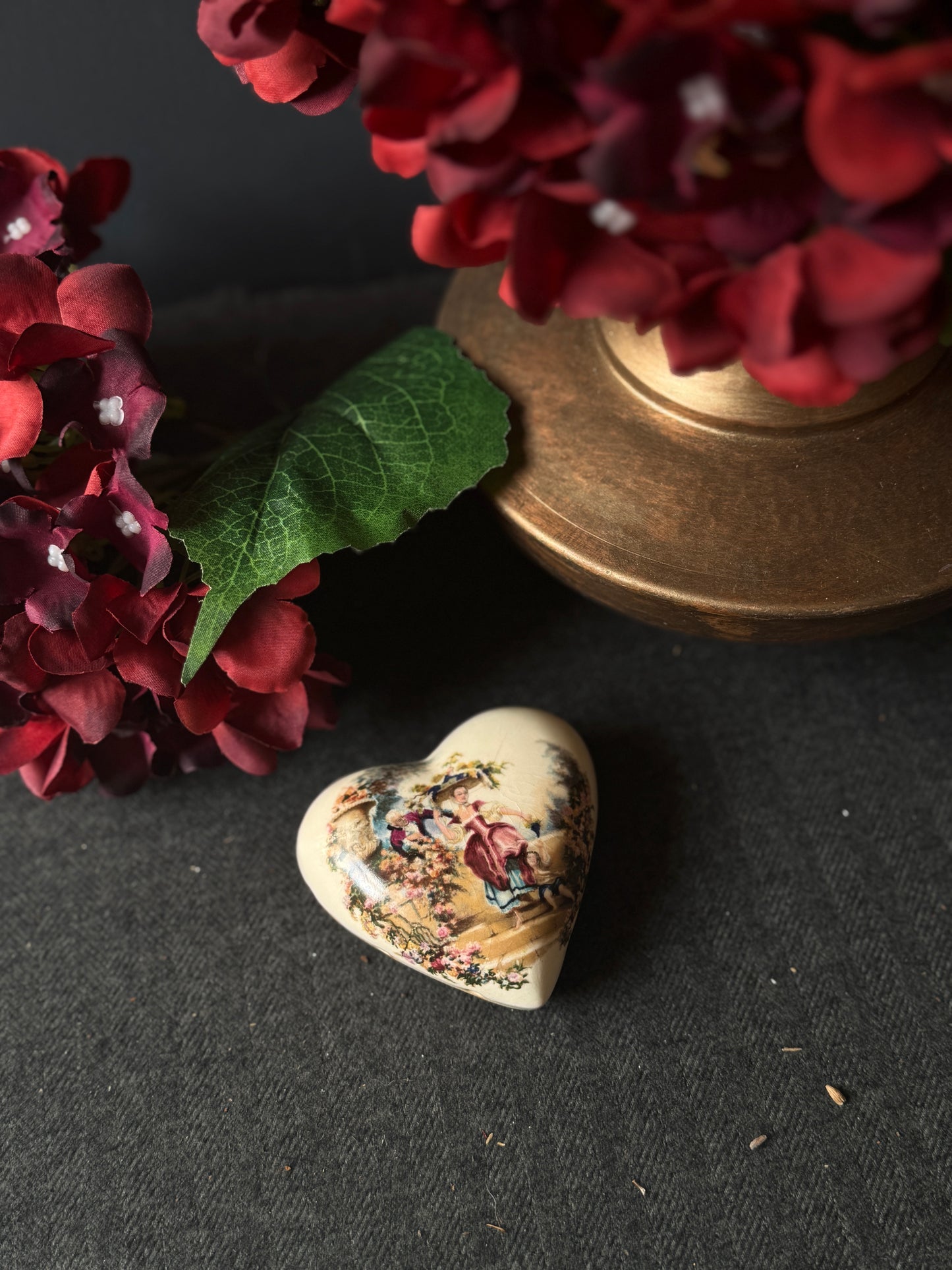 Vintage Ceramic Pomanders A Timeless Touch of Fragrance & Charm