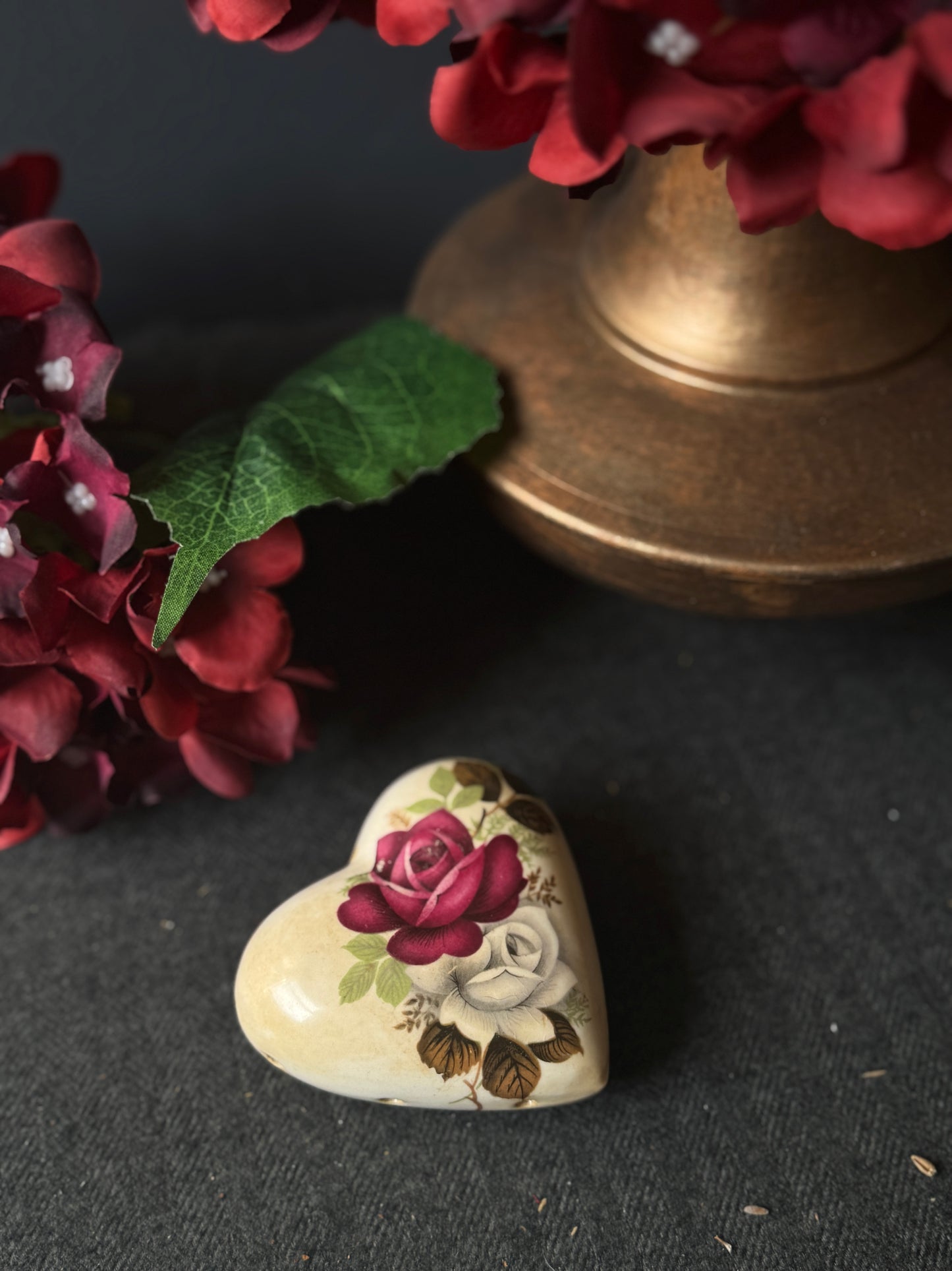 Vintage Ceramic Pomanders A Timeless Touch of Fragrance & Charm