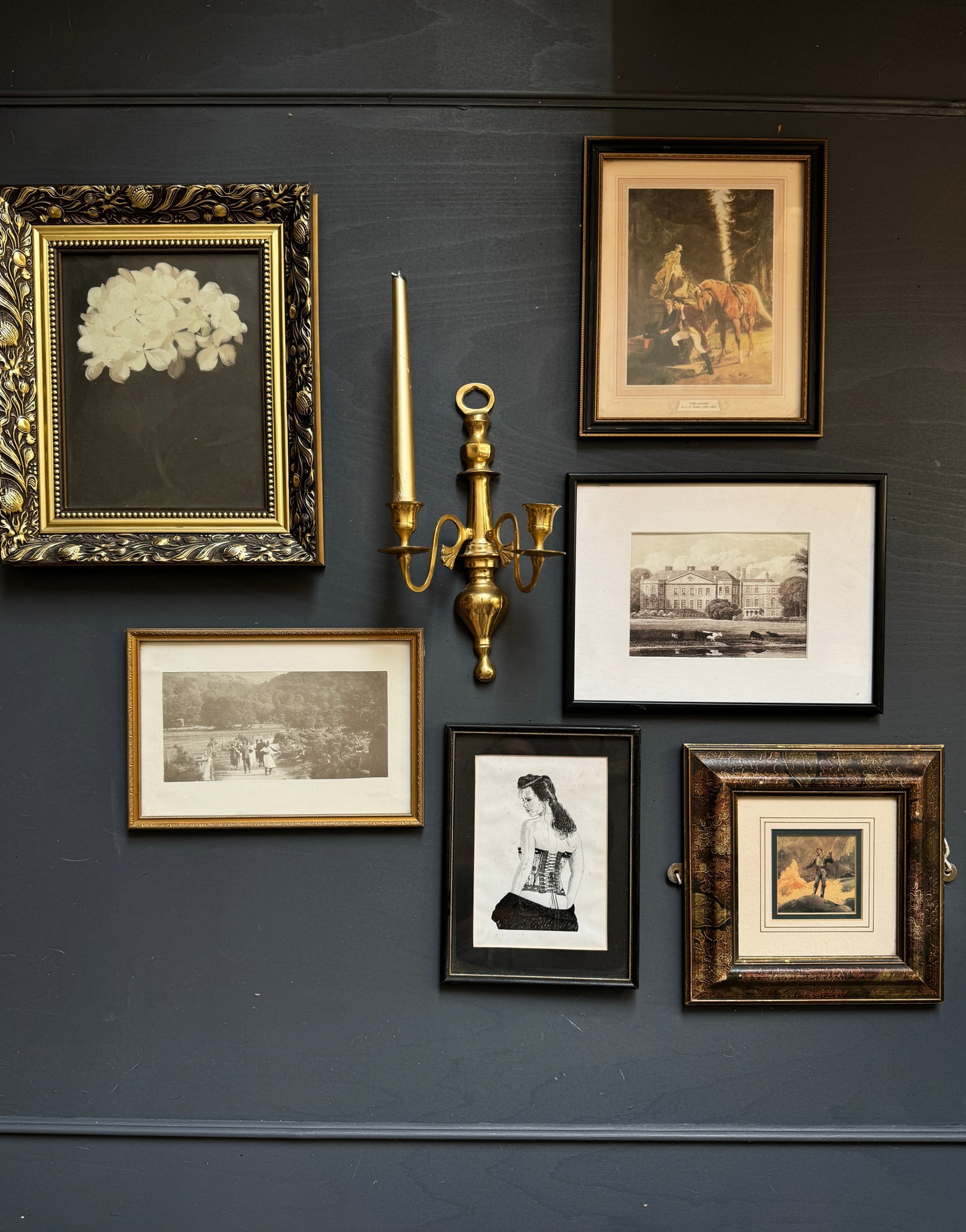Vintage Gallery Wall Set Gold + Black Theme -Brass Candle Scone+ Glaze Gold Gilt Frame ( x 7 )