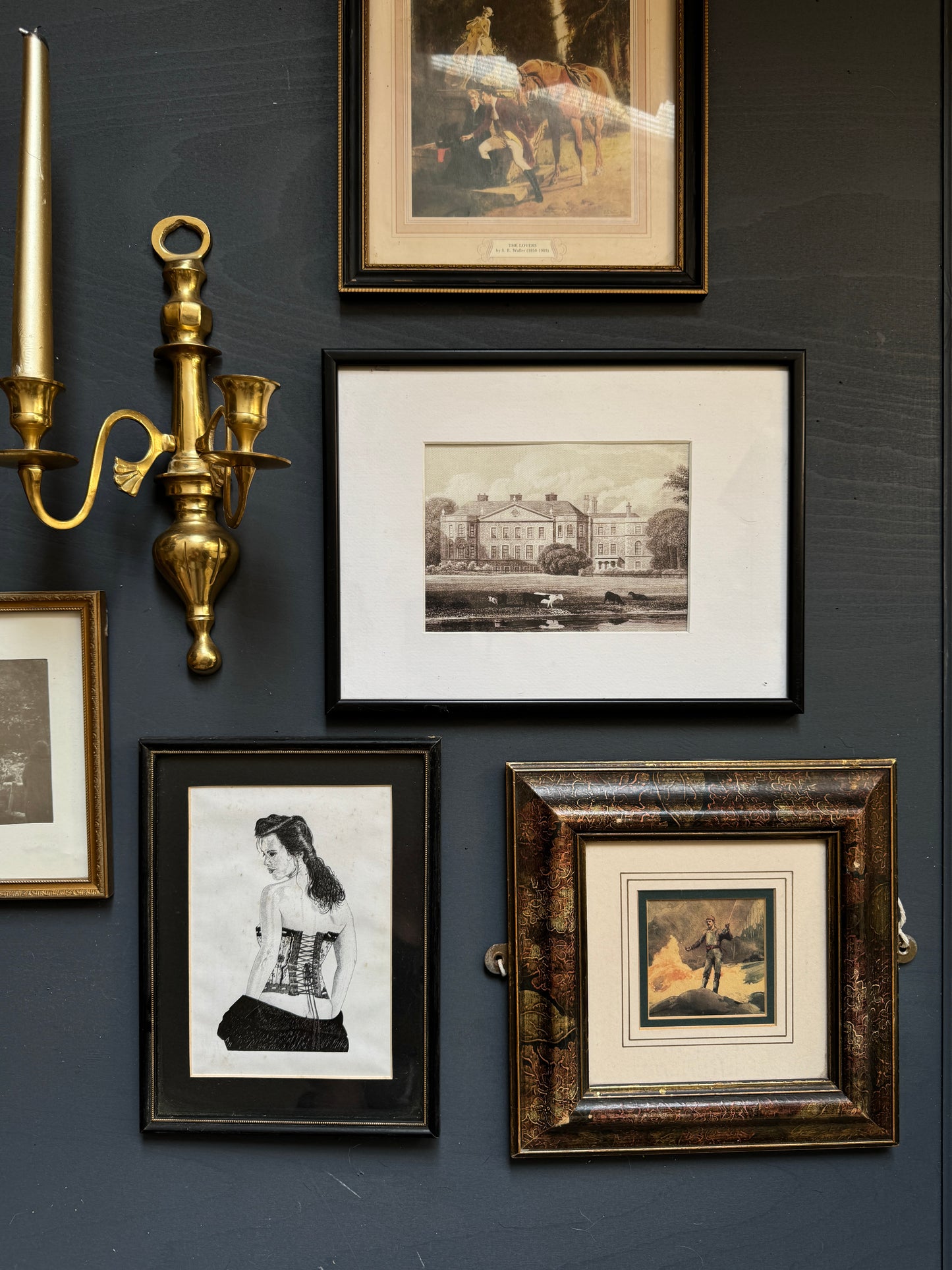 Vintage Gallery Wall Set Gold + Black Theme -Brass Candle Scone+ Glaze Gold Gilt Frame ( x 7 )