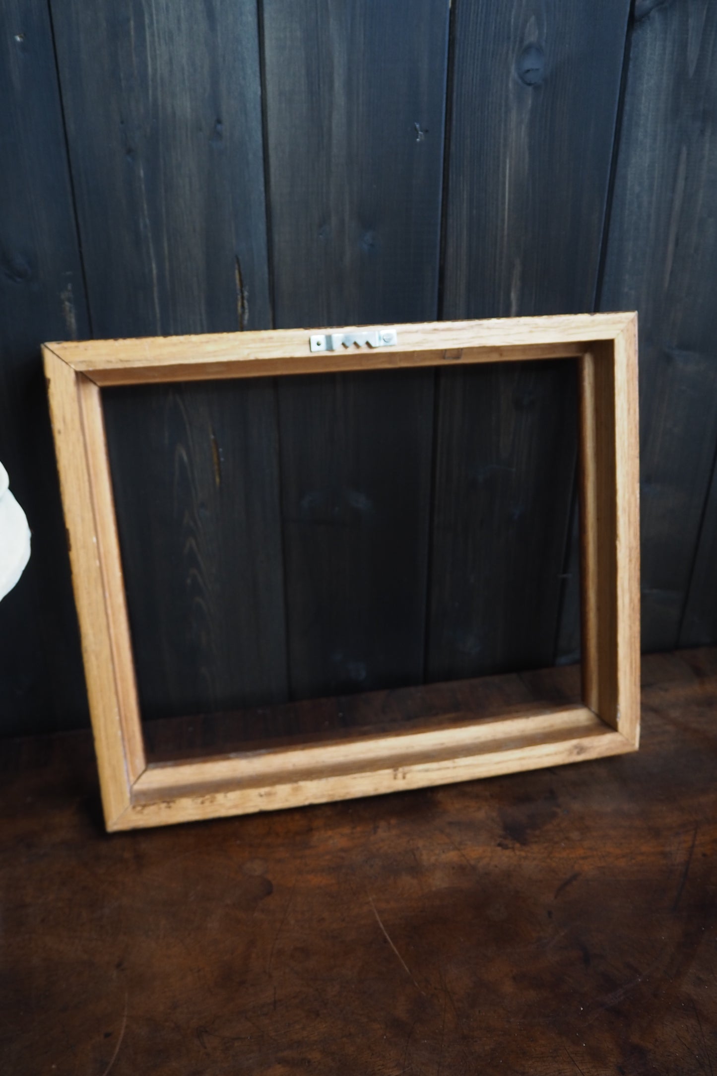 The Ashford – Deep Mini Vintage Wooden Frame with Gold Trim