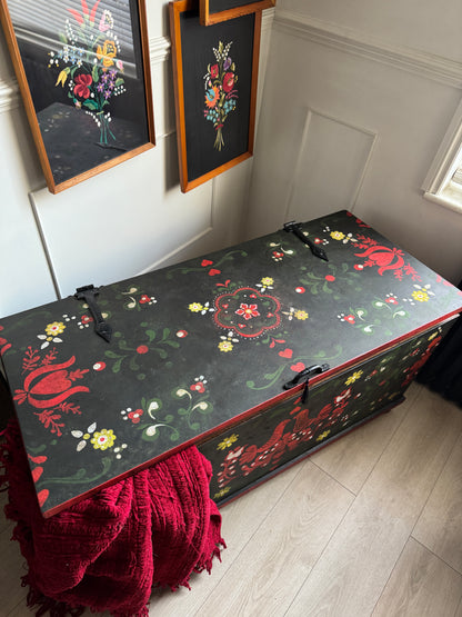 Large Vintage Hungarian Hand-Painted Folk Blanket Box / Toy Storage Chest