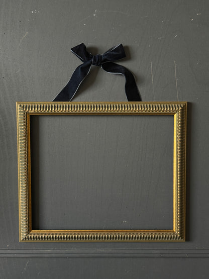 Opulent Knots – Velvet Ribbon Bows for Elegant Styling -  Navy Blue