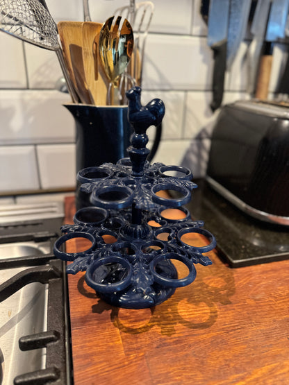 Vintage Metal Egg Holder – Painted Rack for 12 Eggs