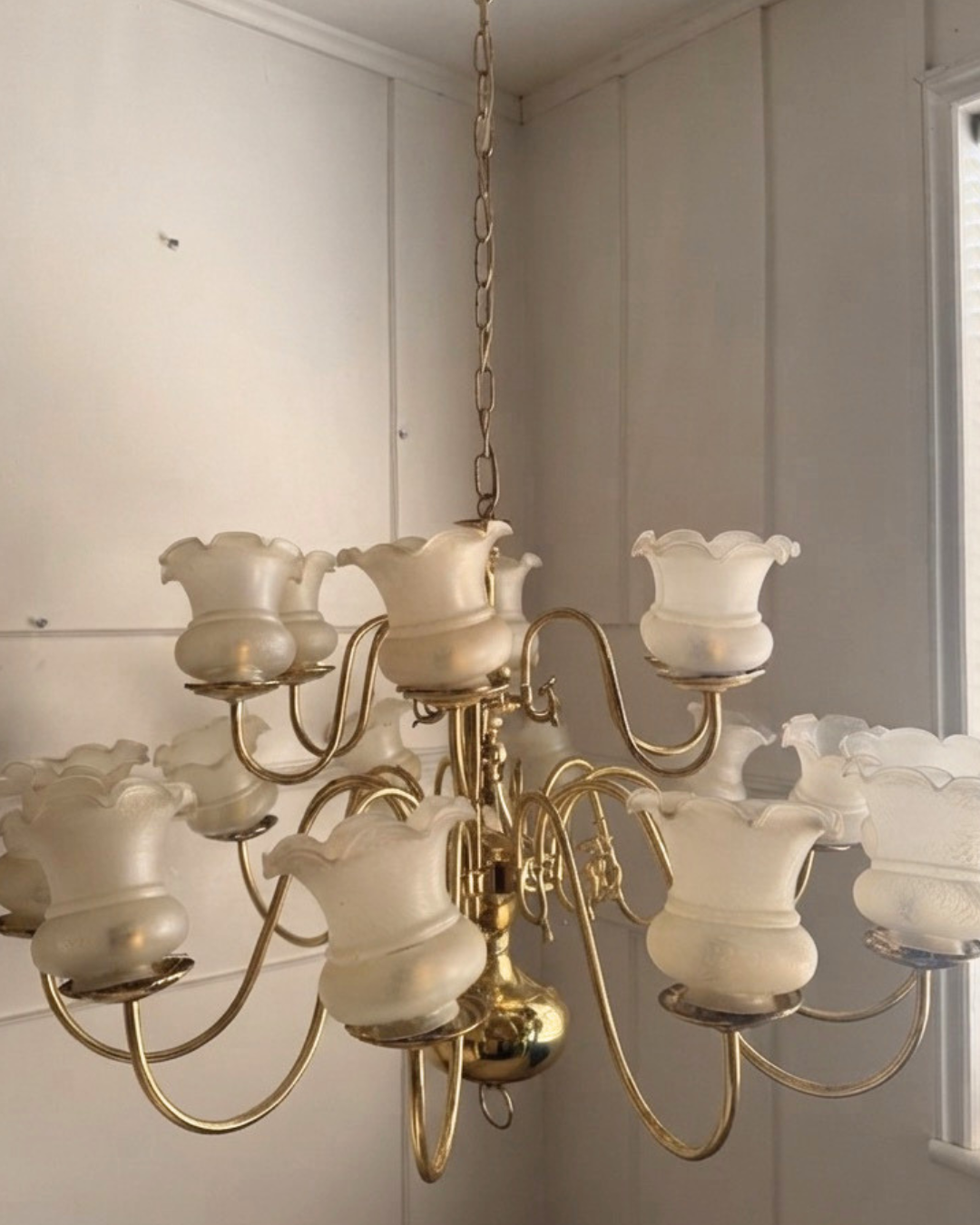 Vintage Dutch Brass Chandelier – 18 Light Baroque Style Ceiling Lighting