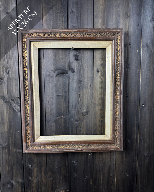 The Eleanor- Original Antique Frame with Gold Trim & Decorative Edge