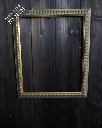 The Accent - Ridged Edge Vintage Frame Collection– Blue & Gold, Pink 60s–70s Style