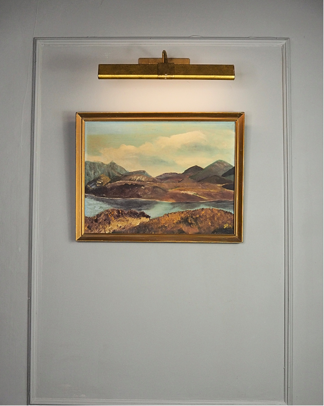 Golden Peaks – Signed Vintage Oil Painting in Gilt Frame