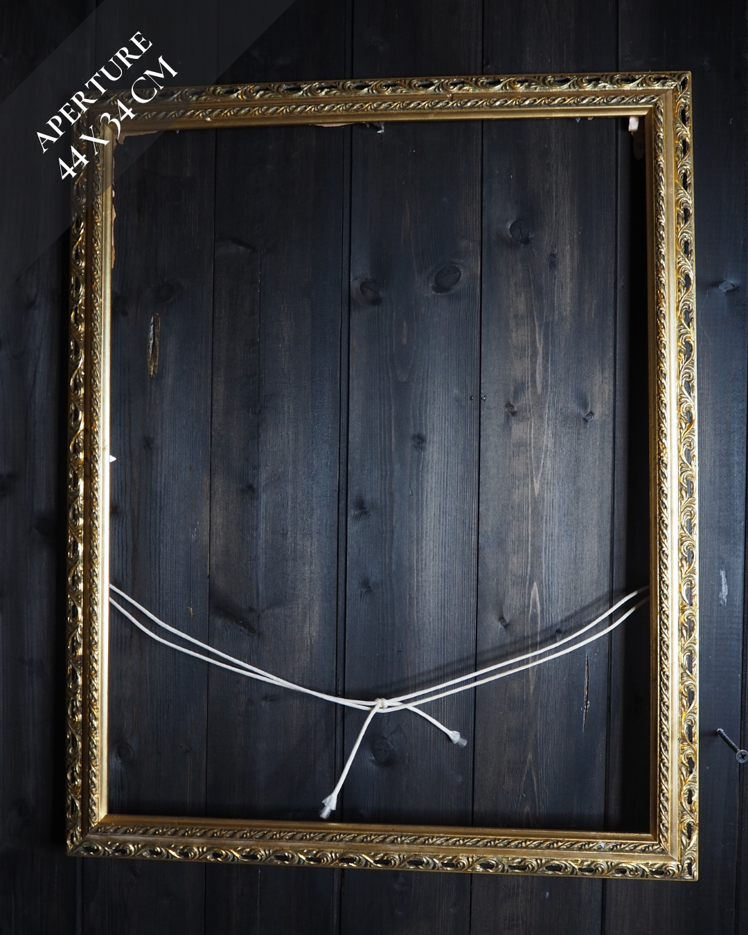 The Regal – Medium Double Slim Gilt Ornate Frame