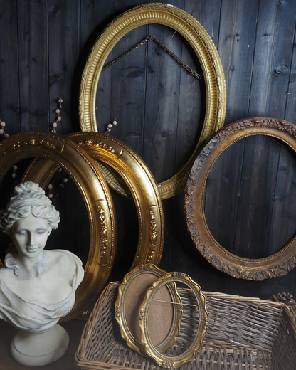 The Hollywood - Vintage 1970s Ornate Resin Gold Lightweight Frame Pair