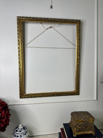 Regal Lines – Medium Double Slim Gilt Ornate Frame