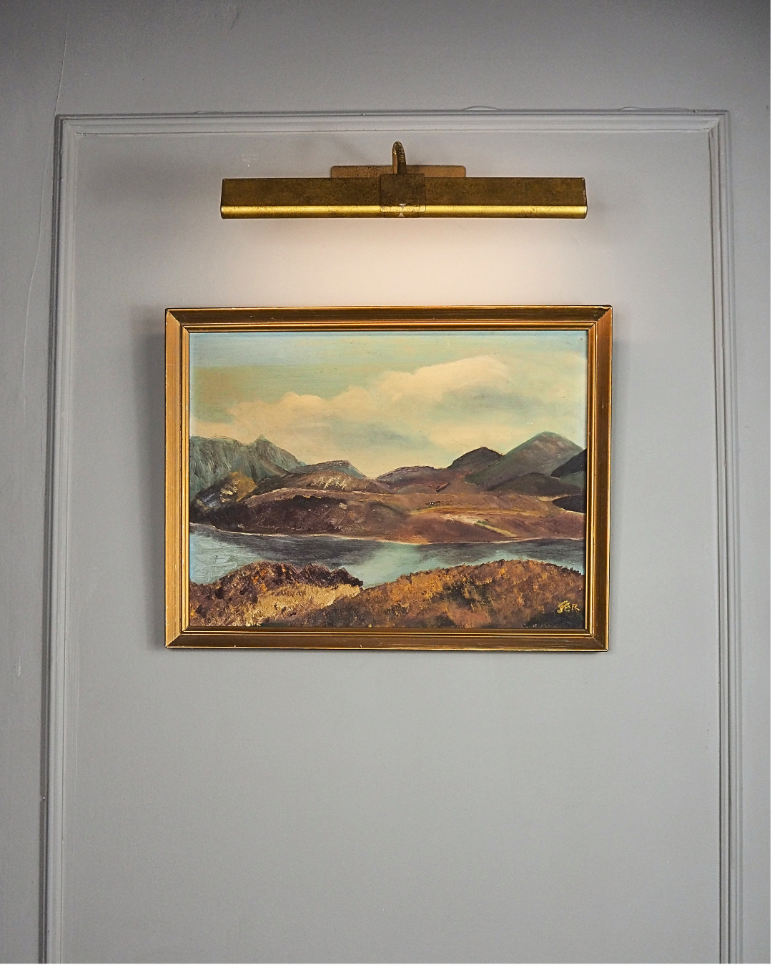 Golden Peaks – Signed Vintage Oil Painting in Gilt Frame